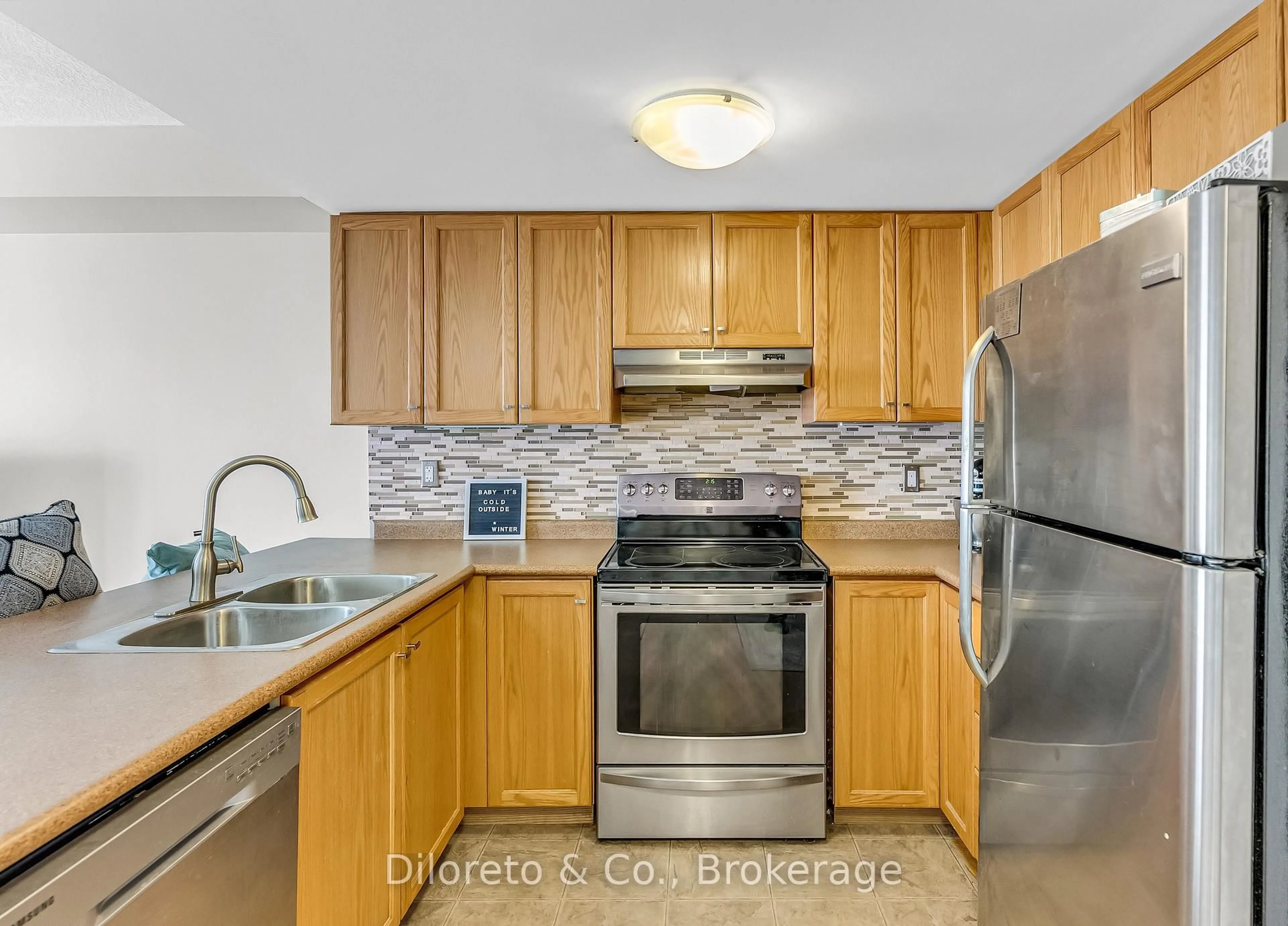 Standard kitchen, unknown for 39 Goodwin Dr #309, Guelph Ontario N1L 0E5