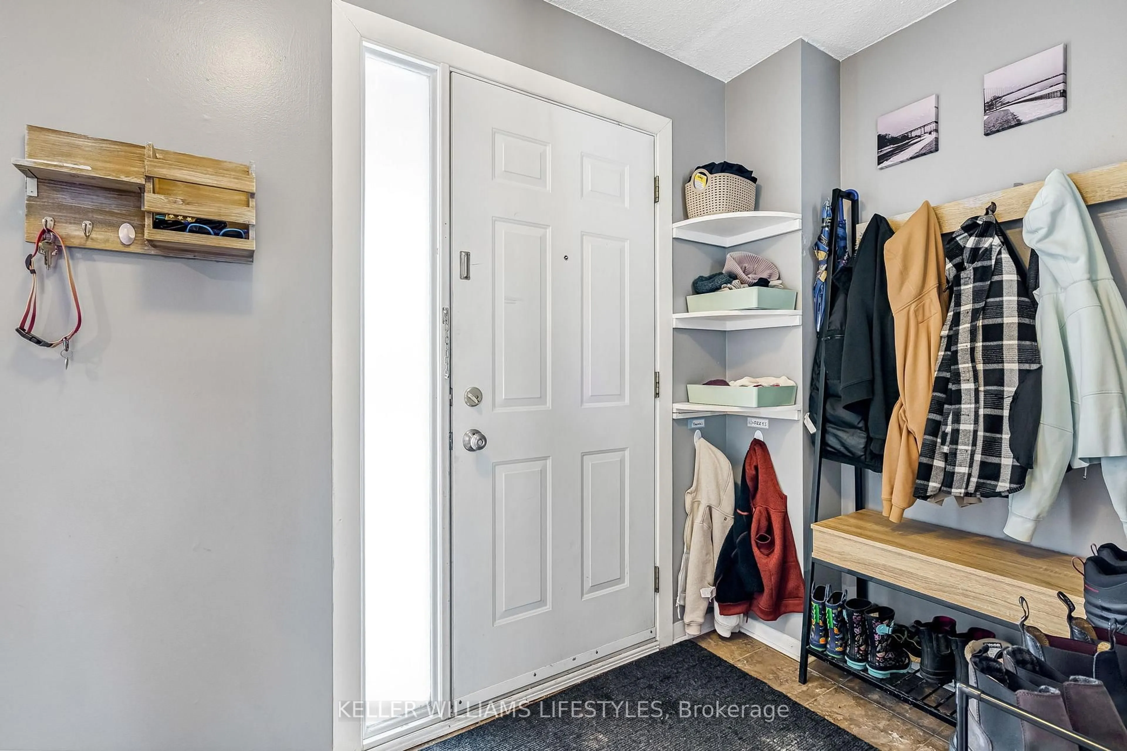 Indoor entryway for 500 Osgoode Dr #202, London South Ontario N6E 2G9