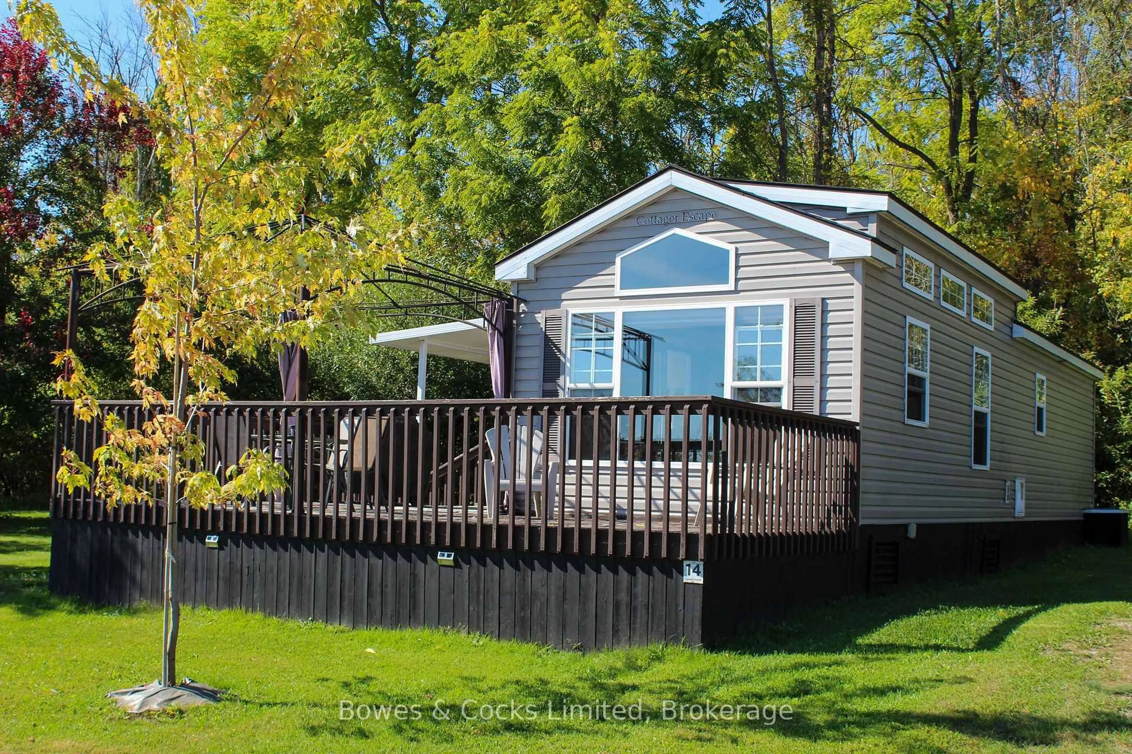 Home with vinyl exterior material, water/lake/river/ocean view for 1235 Villiers Line #LAWSON Cres. 14, Otonabee-South Monaghan Ontario K0L 2G0