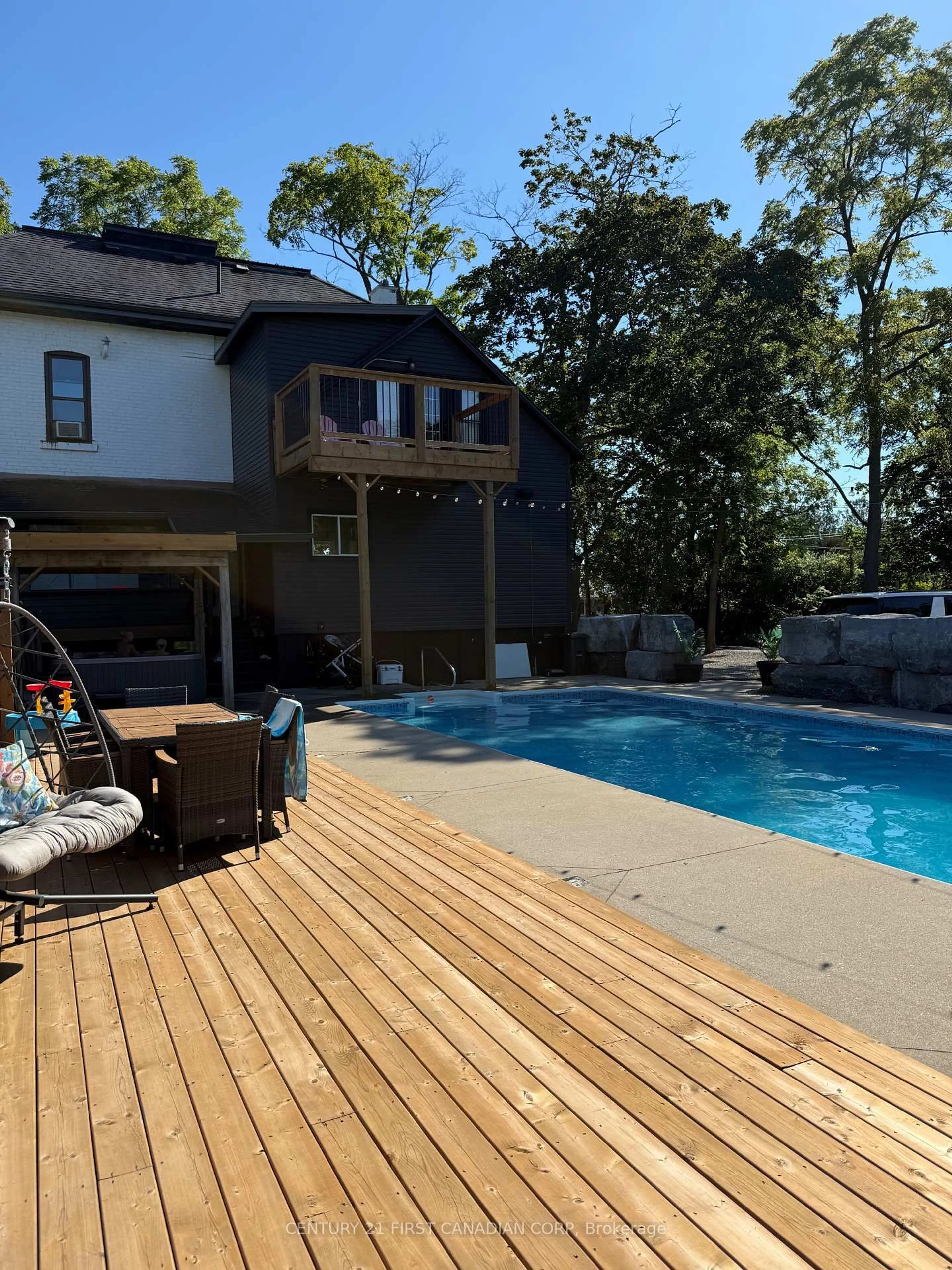 Pool for 46254 New Sarum Line, Central Elgin Ontario N5P 3S7