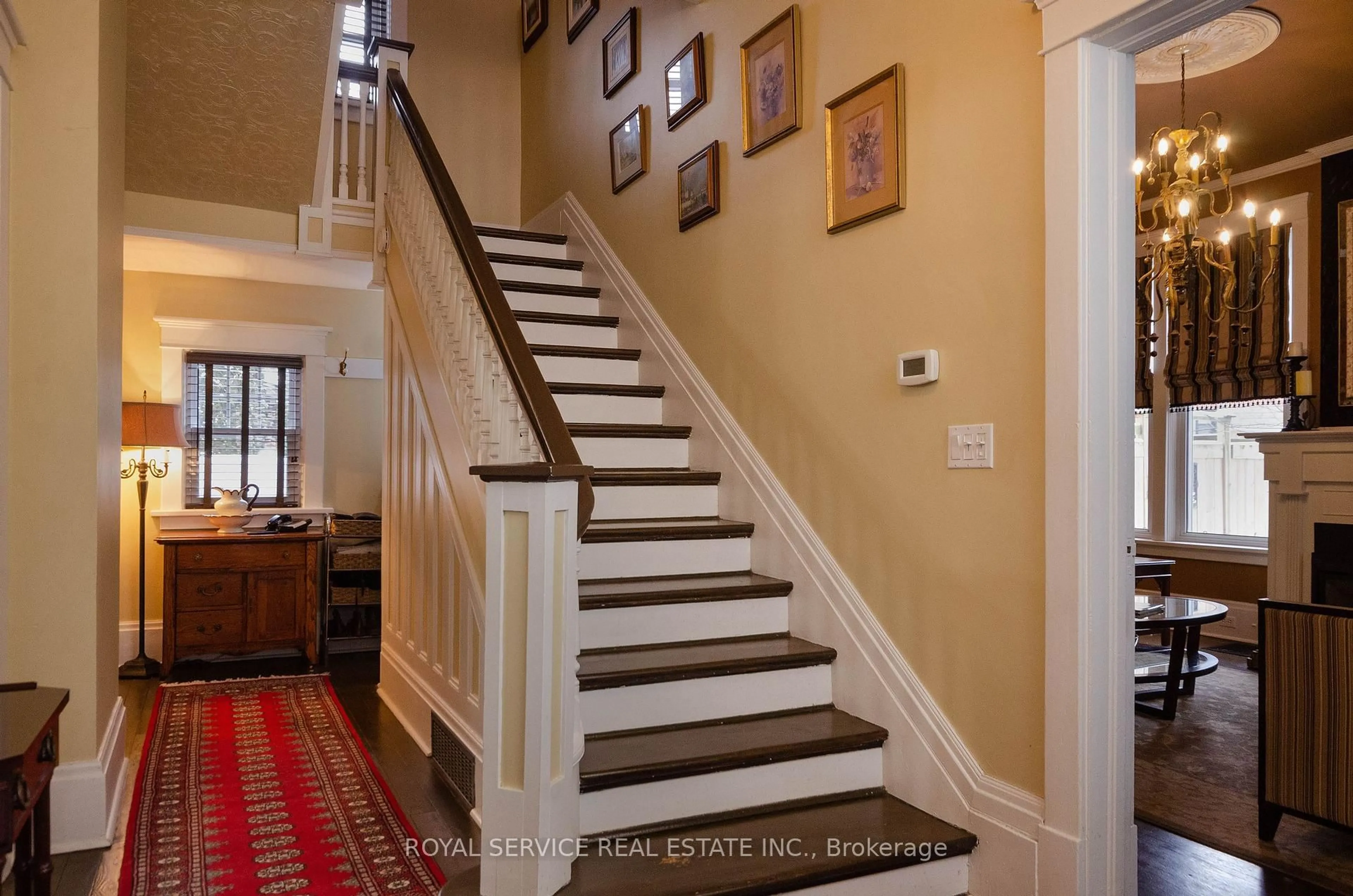 Stairs for 42 Barrett St, Port Hope Ontario L1A 1M7