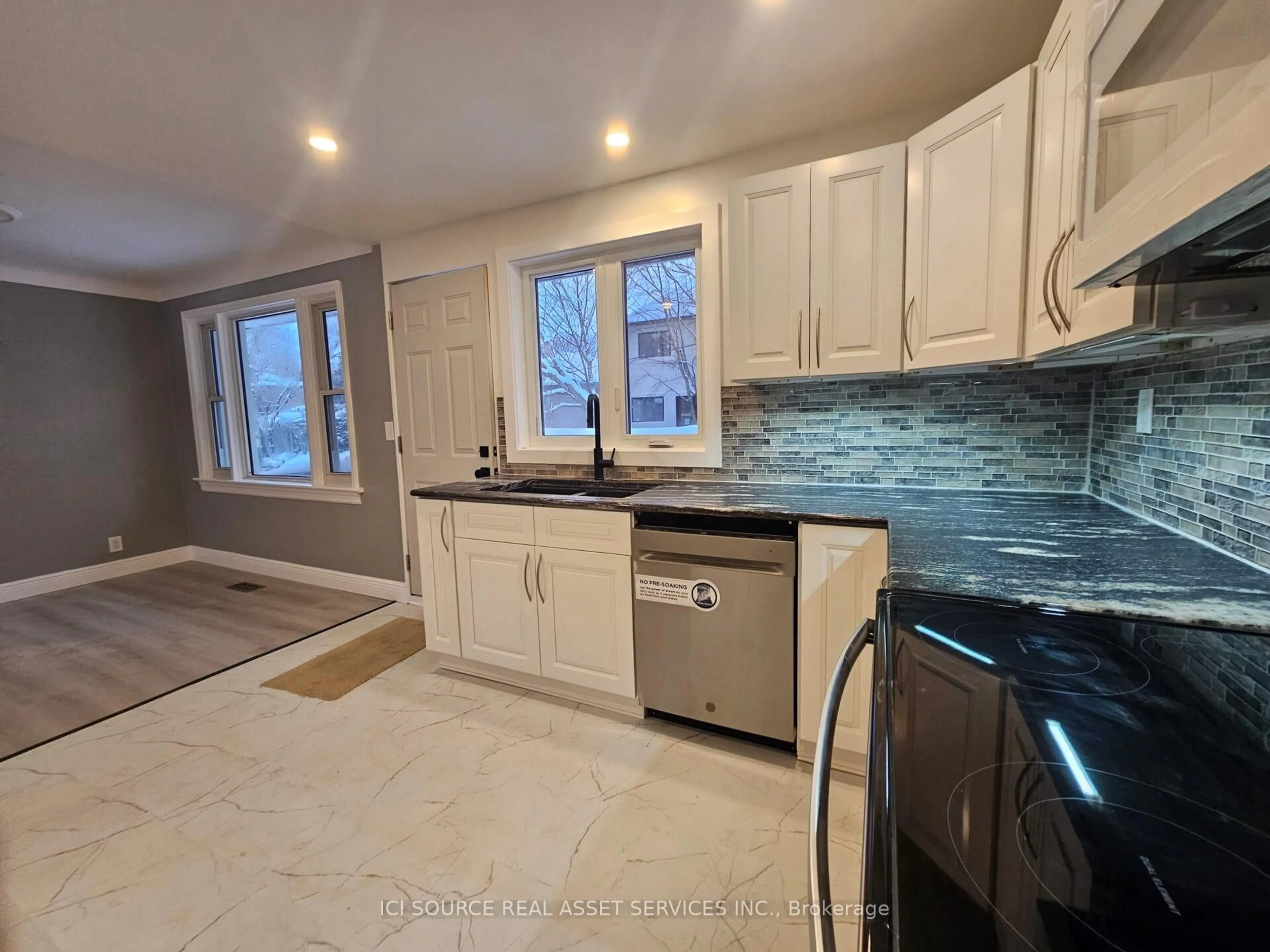 Open concept kitchen, ceramic/tile floor for 52 Speedvale Ave, Guelph Ontario N1H 1J9