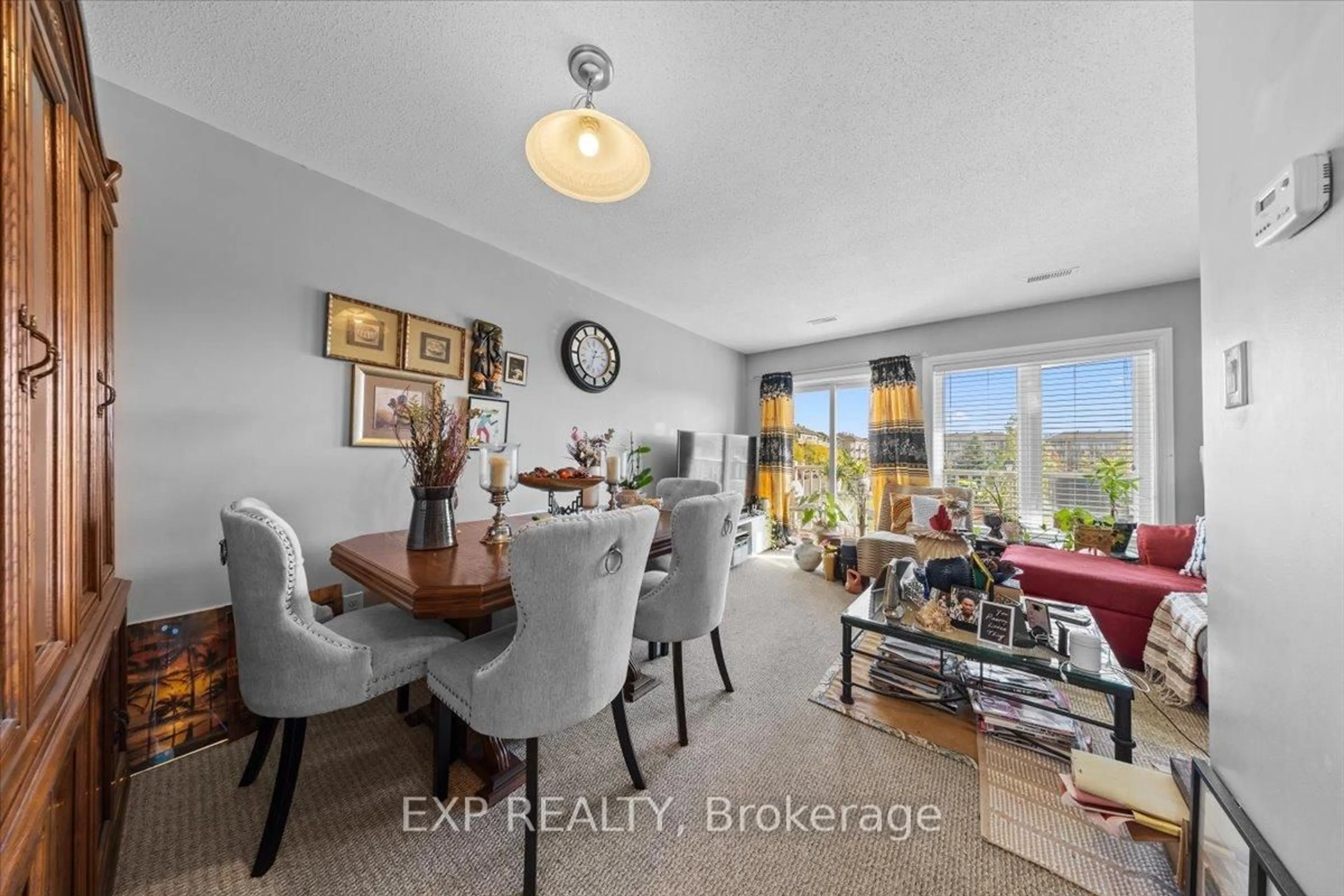 Dining room, ceramic/tile floor for 290 Espin Hts, Ottawa Ontario K2J 0Y8