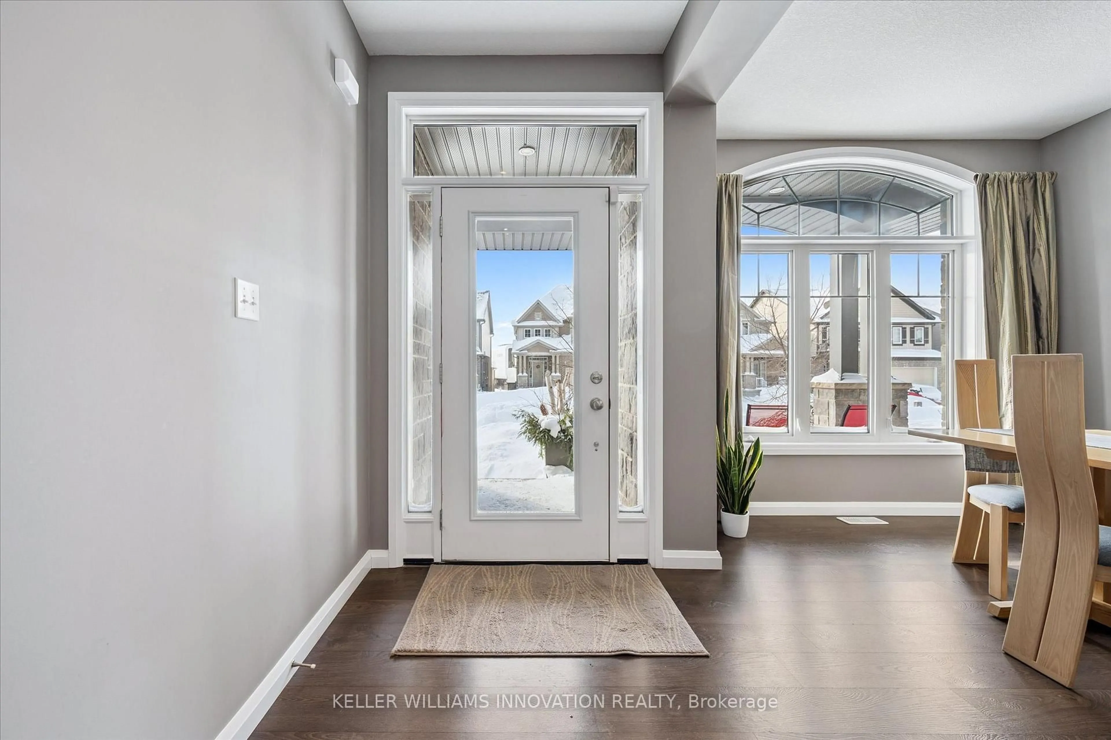 Indoor entryway for 276 Dewdrop Cres, Waterloo Ontario N2V 0B1