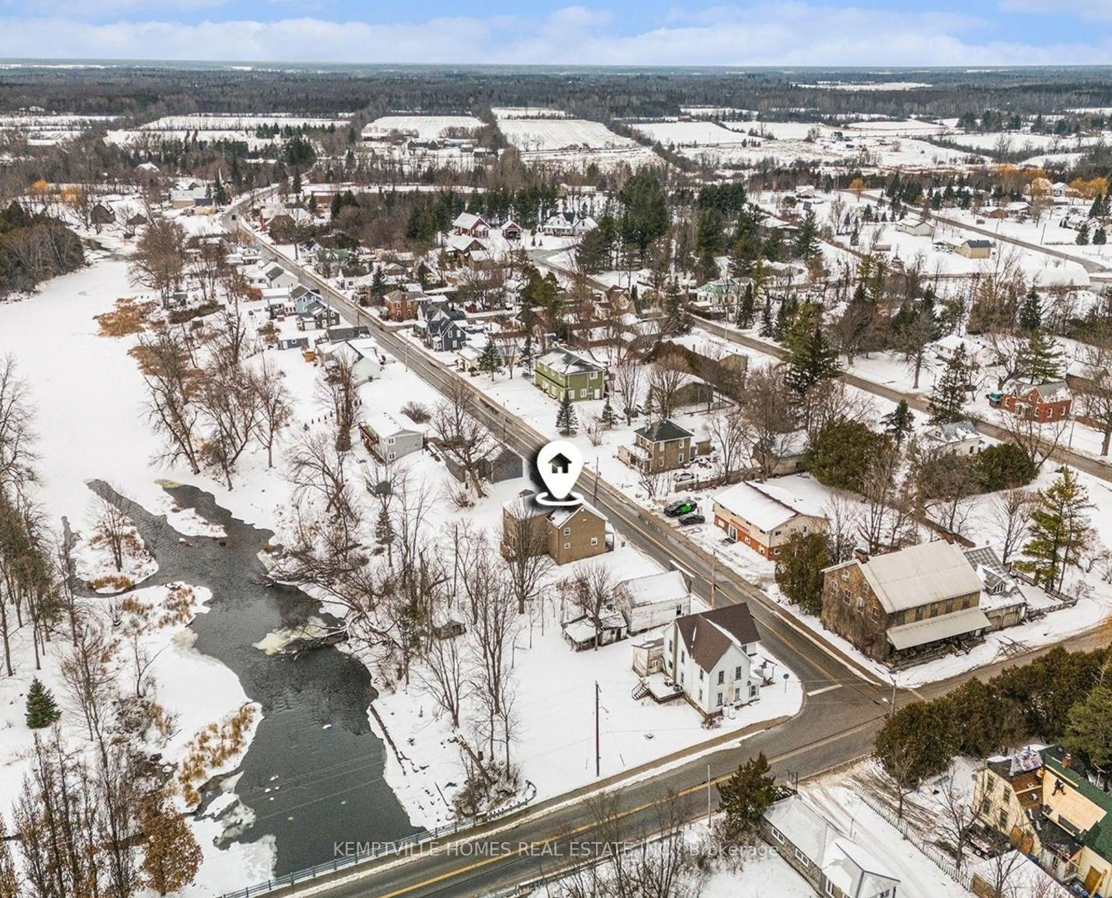A pic from outside/outdoor area/front of a property/back of a property/a pic from drone, unknown for 9 Water St, North Grenville Ontario K0G 1S0