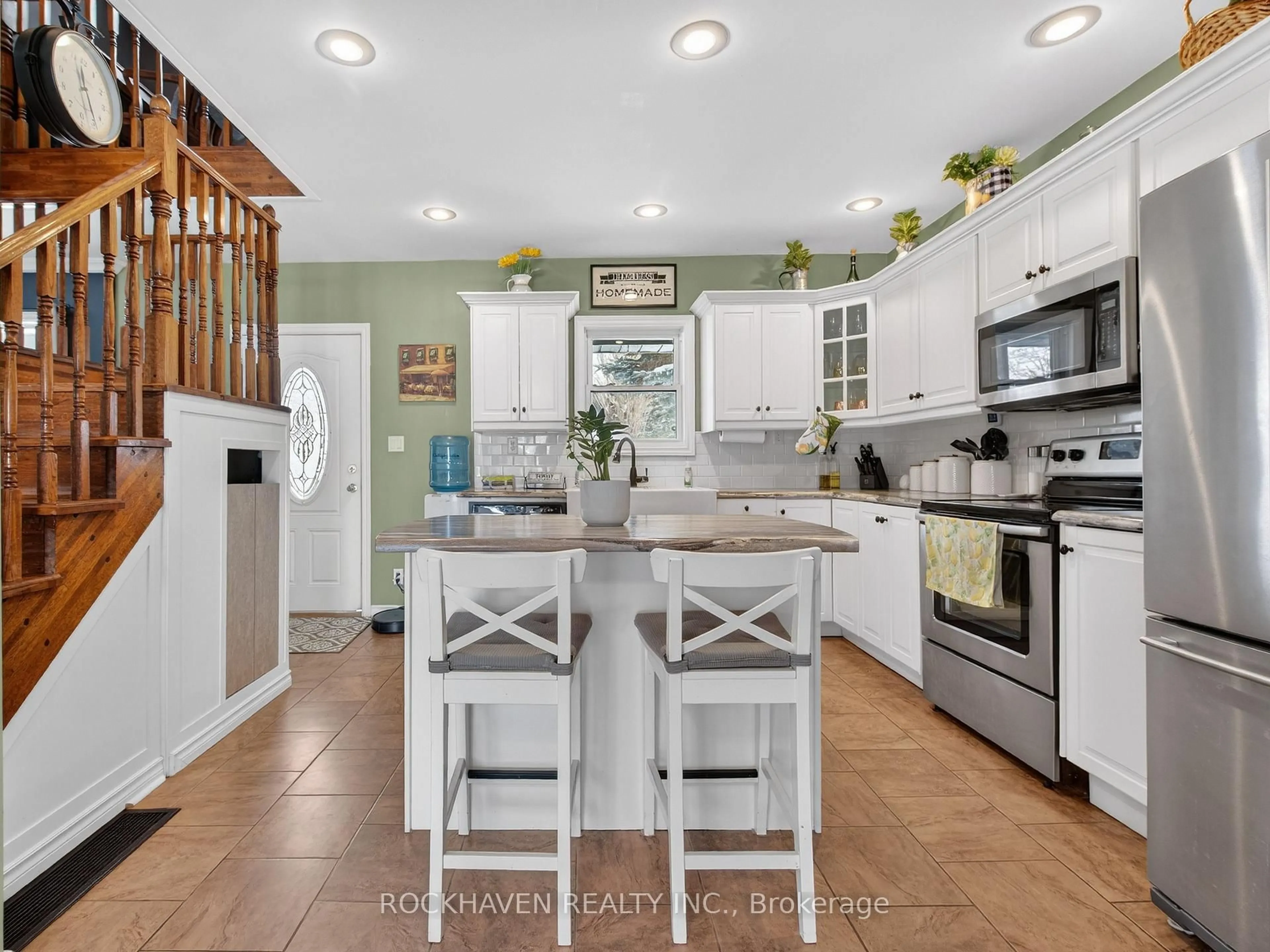 Open concept kitchen, ceramic/tile floor for 151 Lynden Rd, Hamilton Ontario L0R 1T0