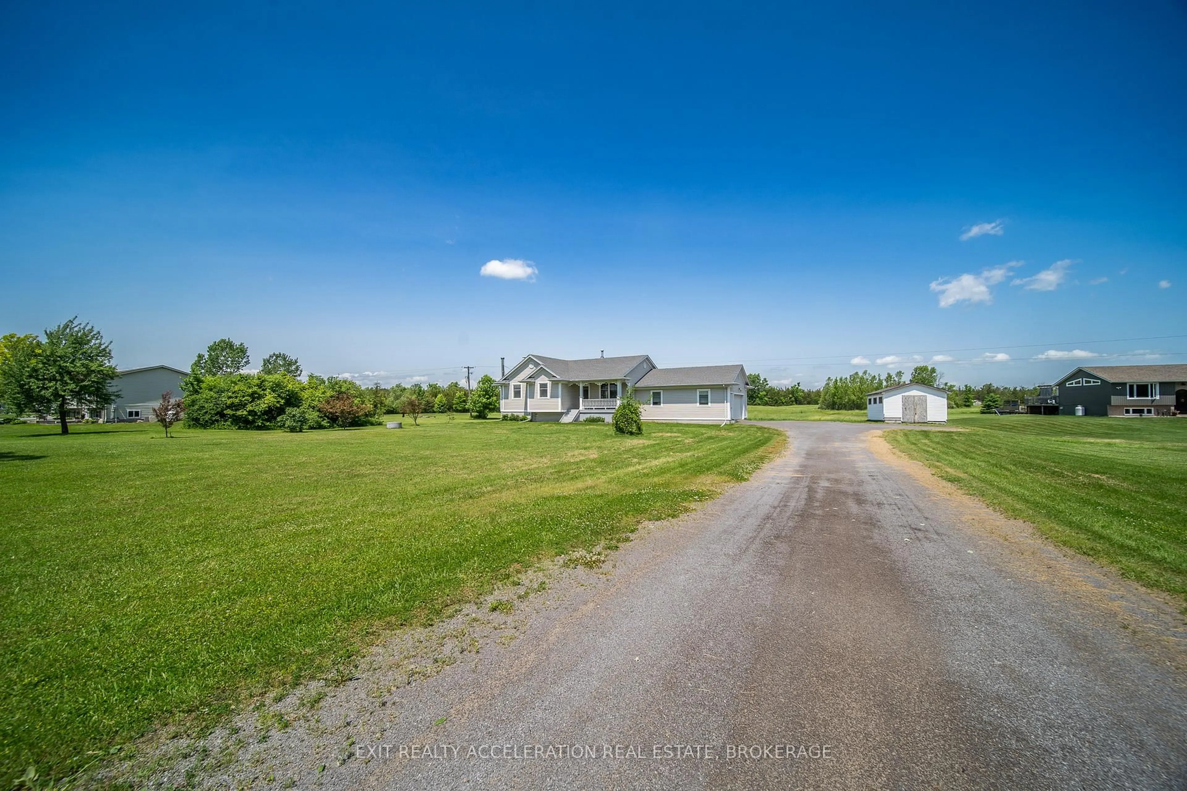 A pic from outside/outdoor area/front of a property/back of a property/a pic from drone, unknown for 1633 Lazier Rd, Shannonville Ontario K0K 3A0