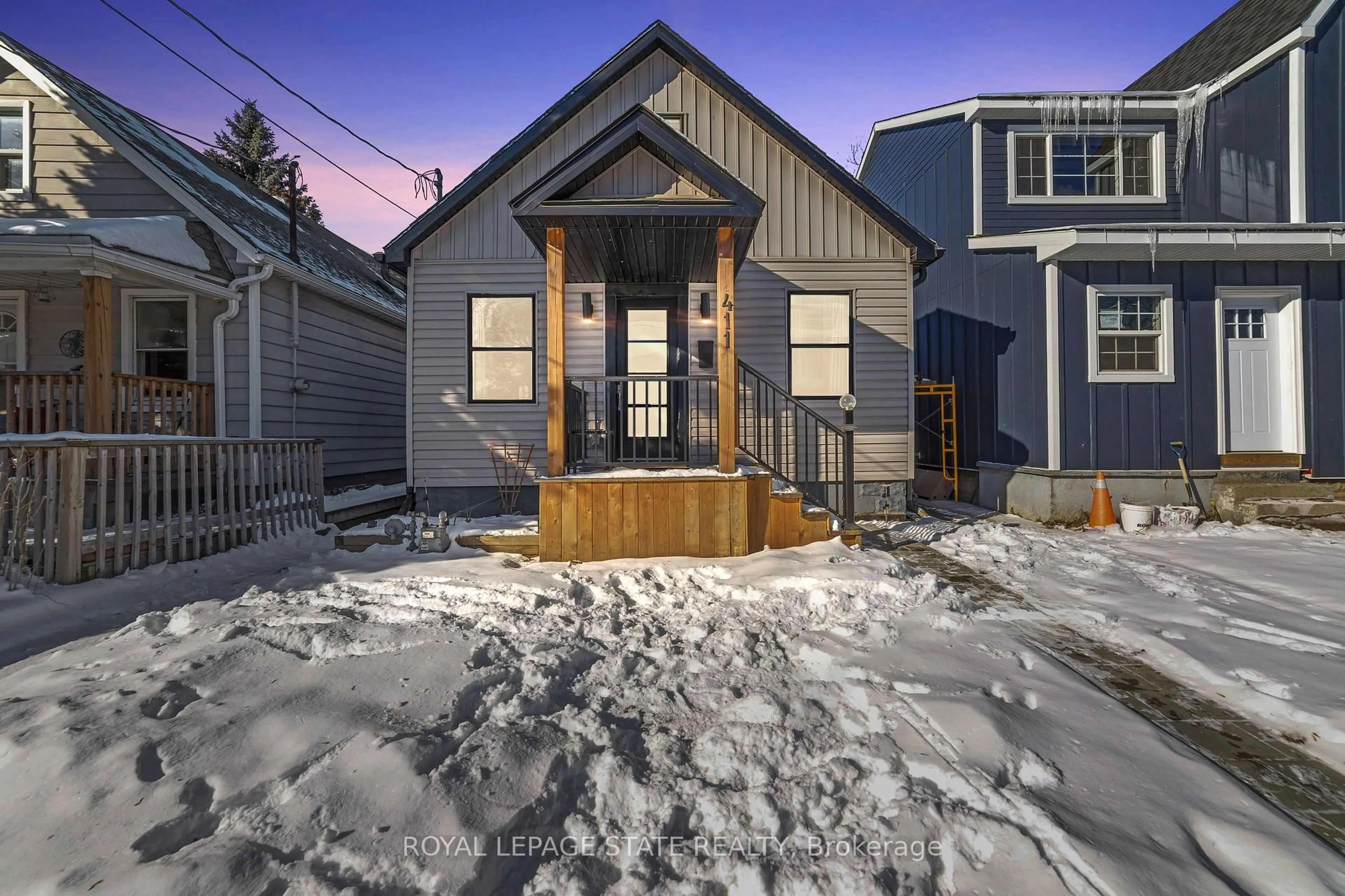 Unknown for 411 Fairfield Ave, Hamilton Ontario L8H 5J1