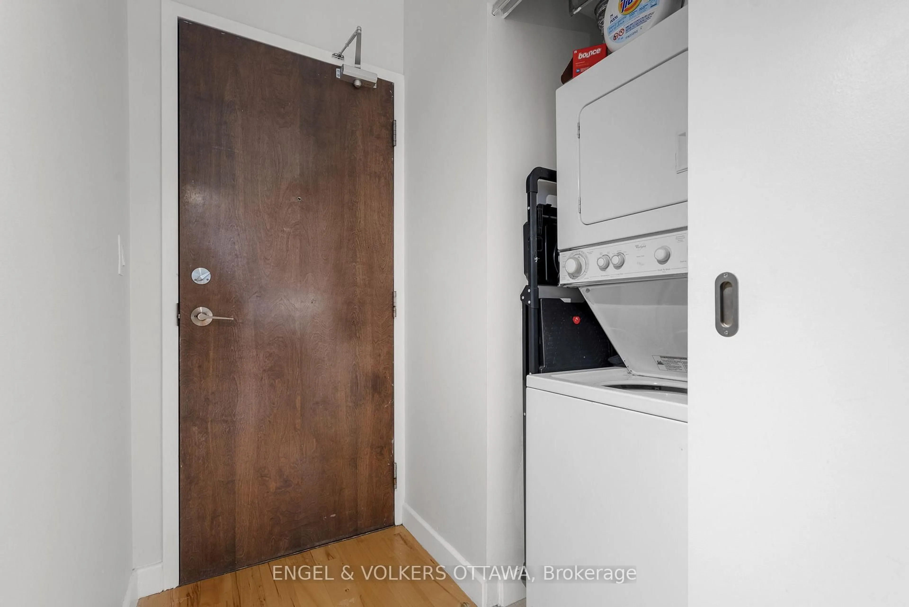 Unknown for 179 George St #803, Ottawa Ontario K1N 1J8