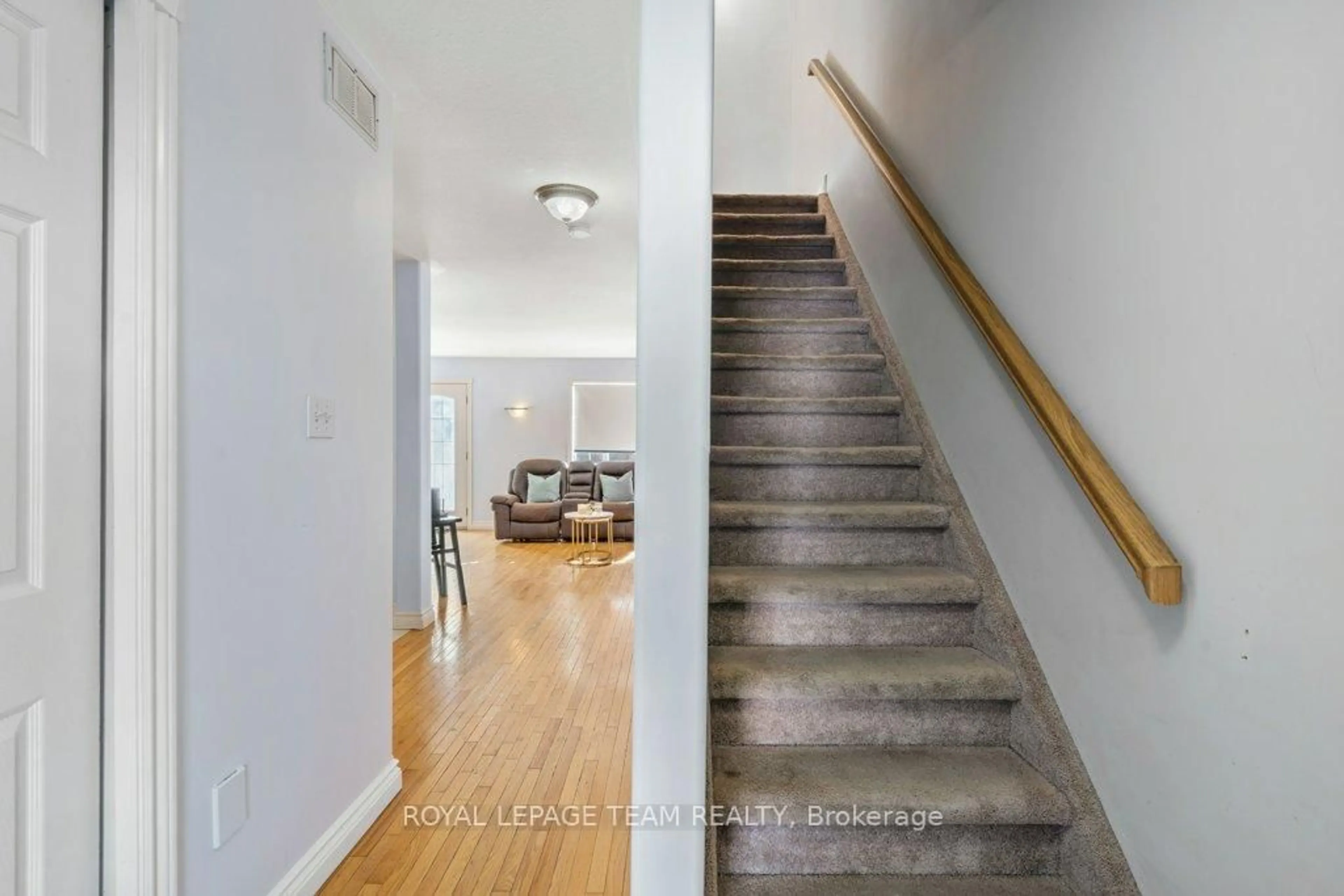 Unknown for 537 Victoria St, North Dundas Ontario K0C 2K0