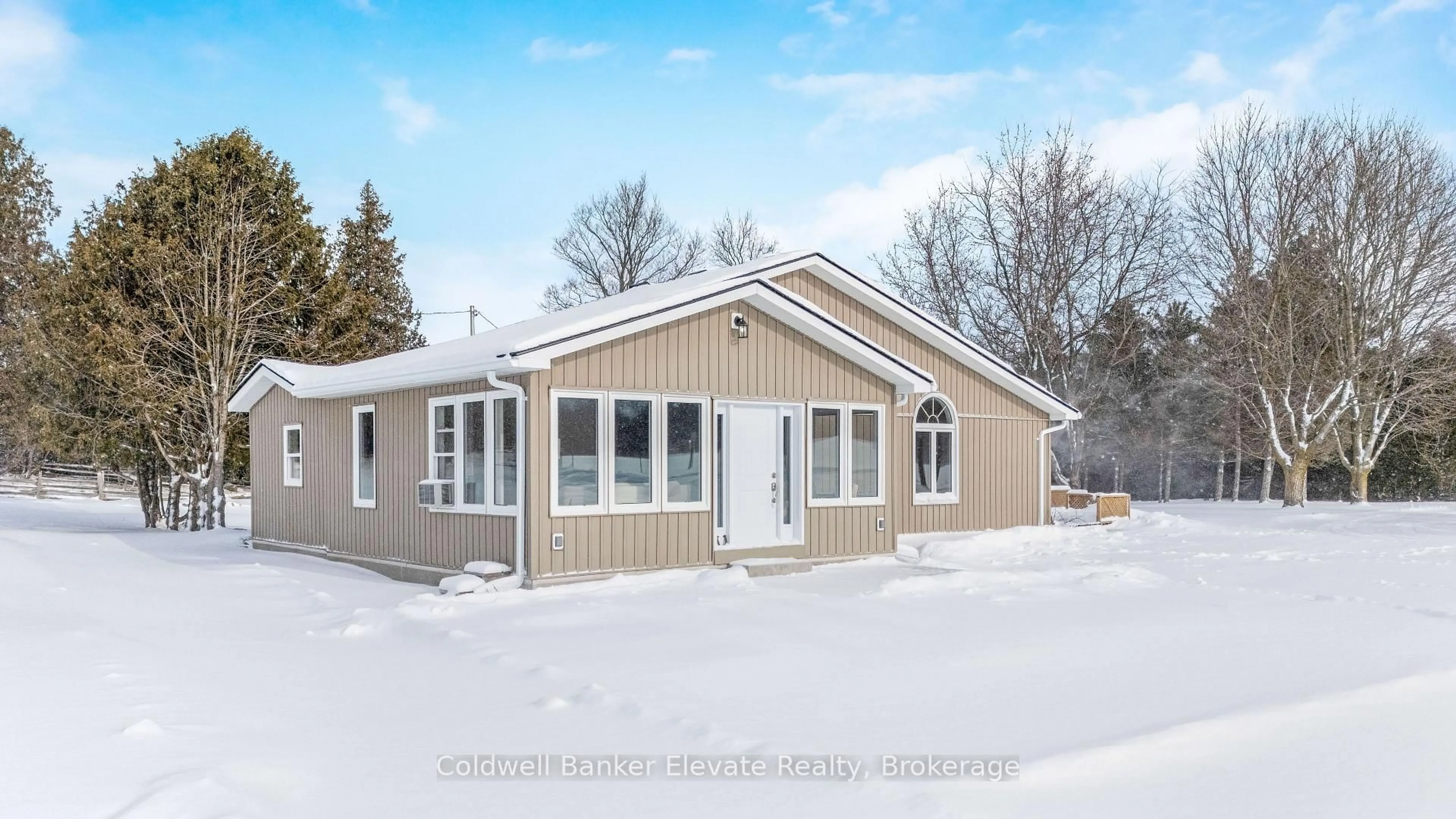 Home with vinyl exterior material, unknown for 262700 Varney Rd, West Grey Ontario N0G 1R0