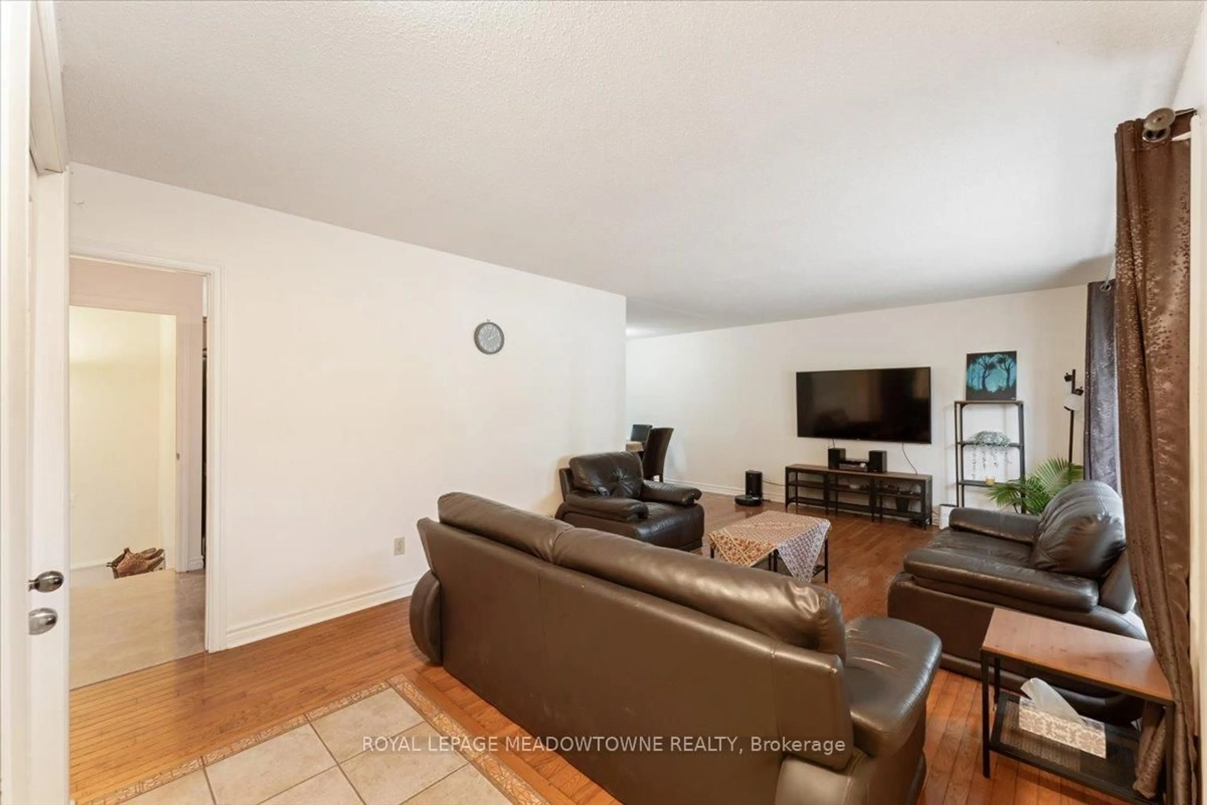 Living room with furniture, unknown for 1263 Highway 5, Hamilton Ontario L9H 5E1