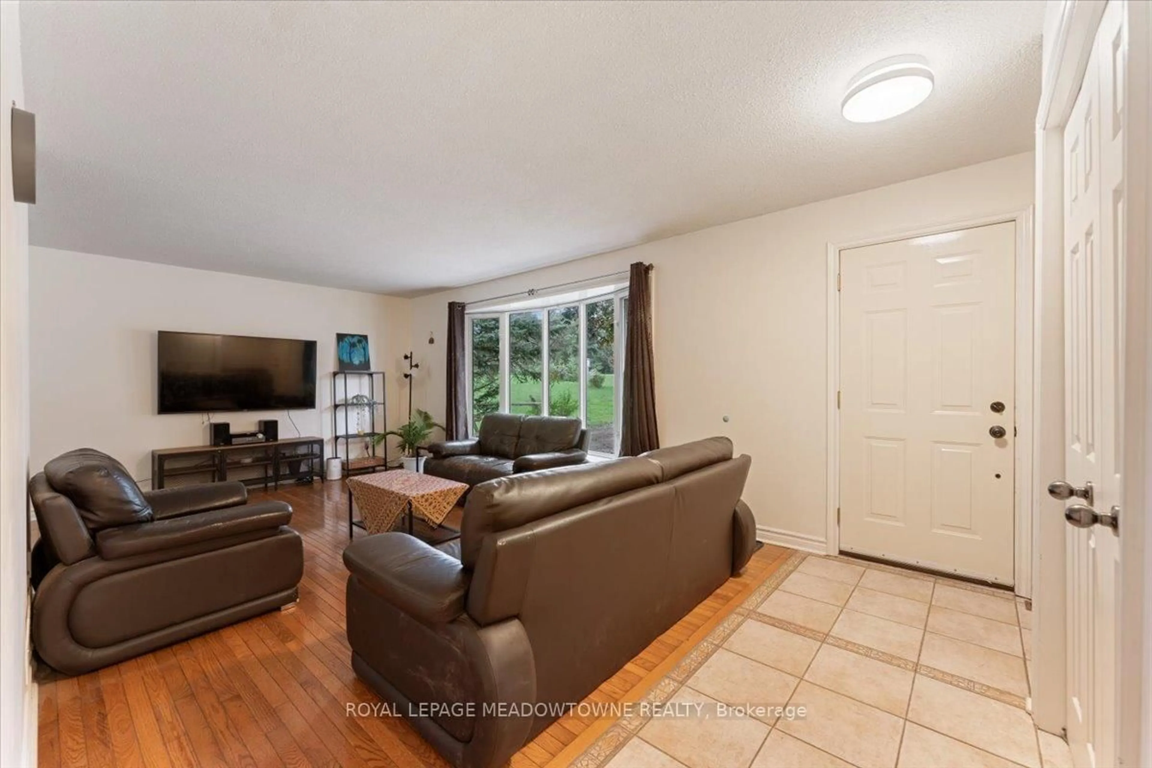 Living room with furniture, unknown for 1263 Highway 5, Hamilton Ontario L9H 5E1