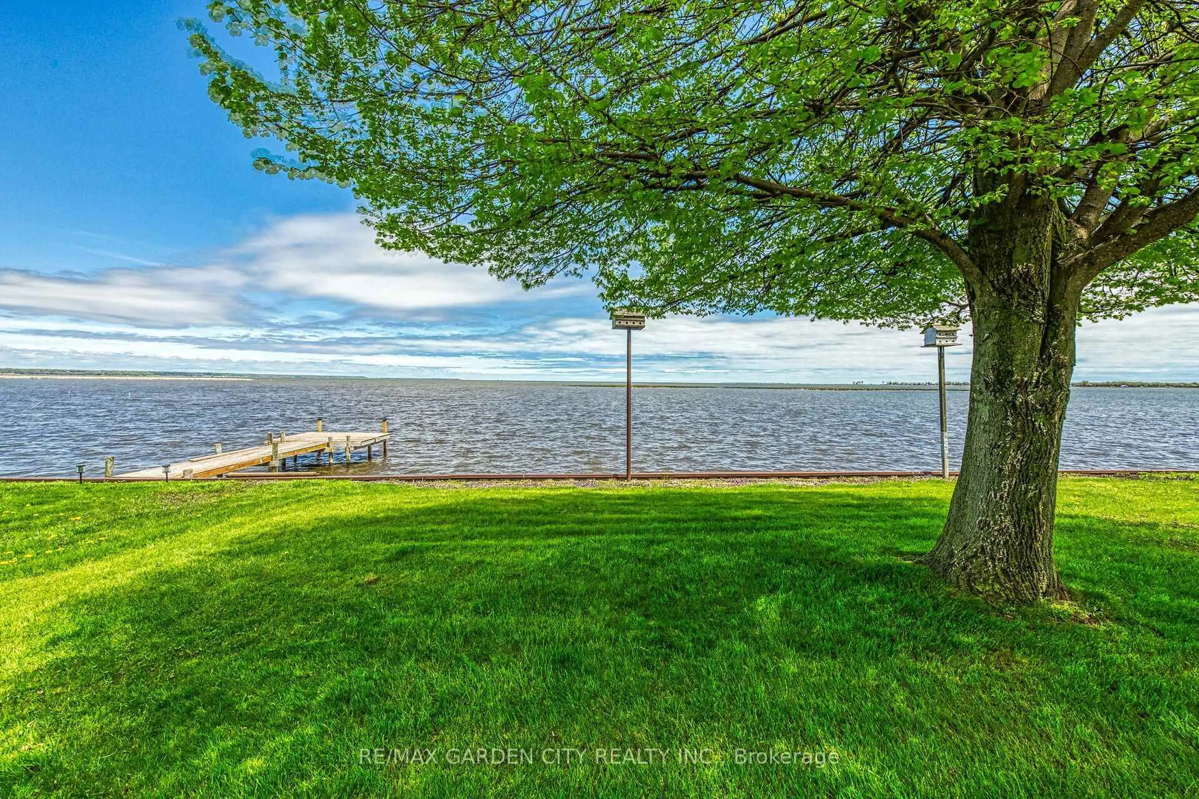 Patio, water/lake/river/ocean view for 794 59 Highway, Norfolk Ontario N0E 1M0