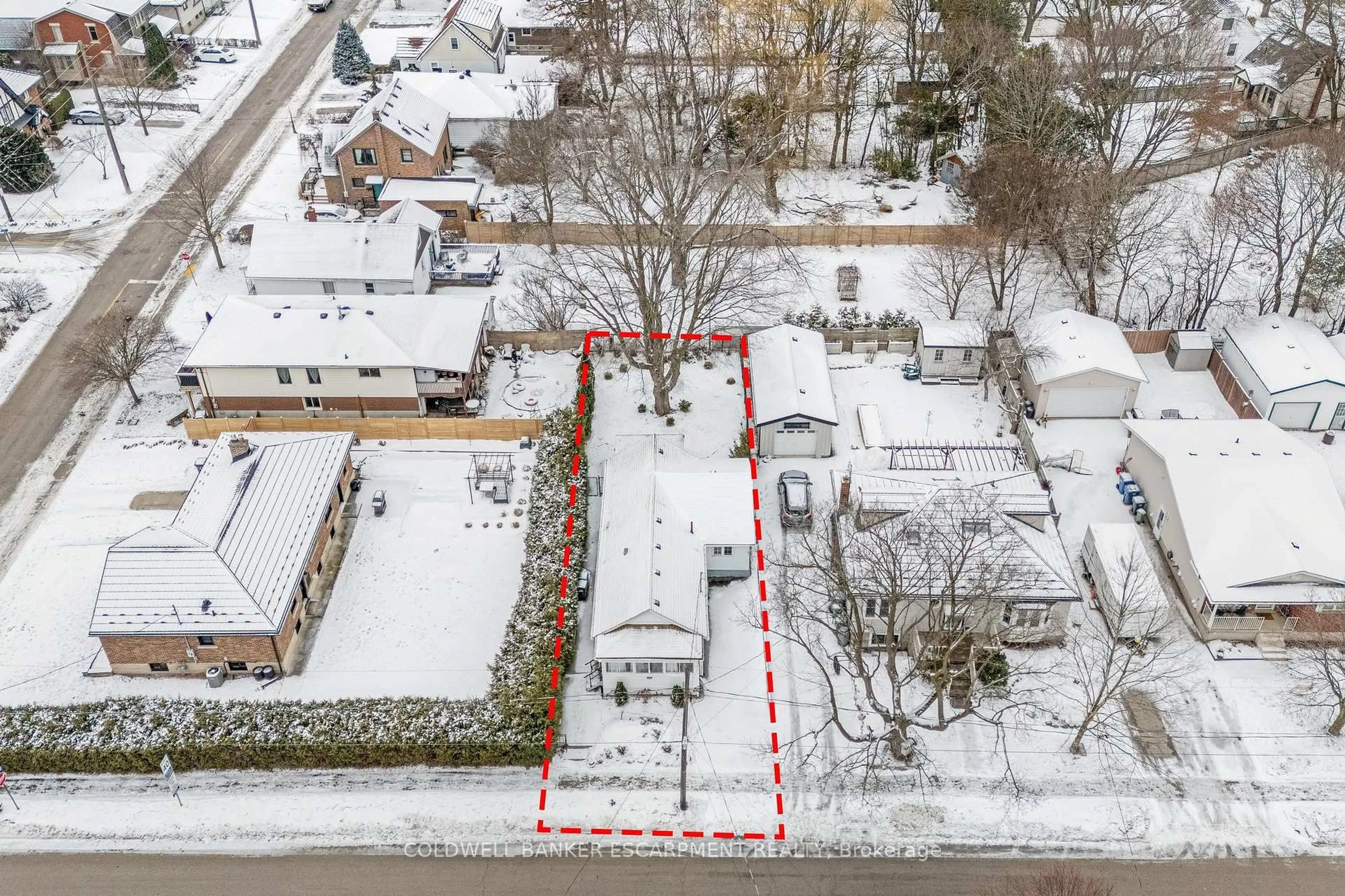 A pic from outside/outdoor area/front of a property/back of a property/a pic from drone, street for 14 Laurine Ave, Guelph Ontario N1E 4M9