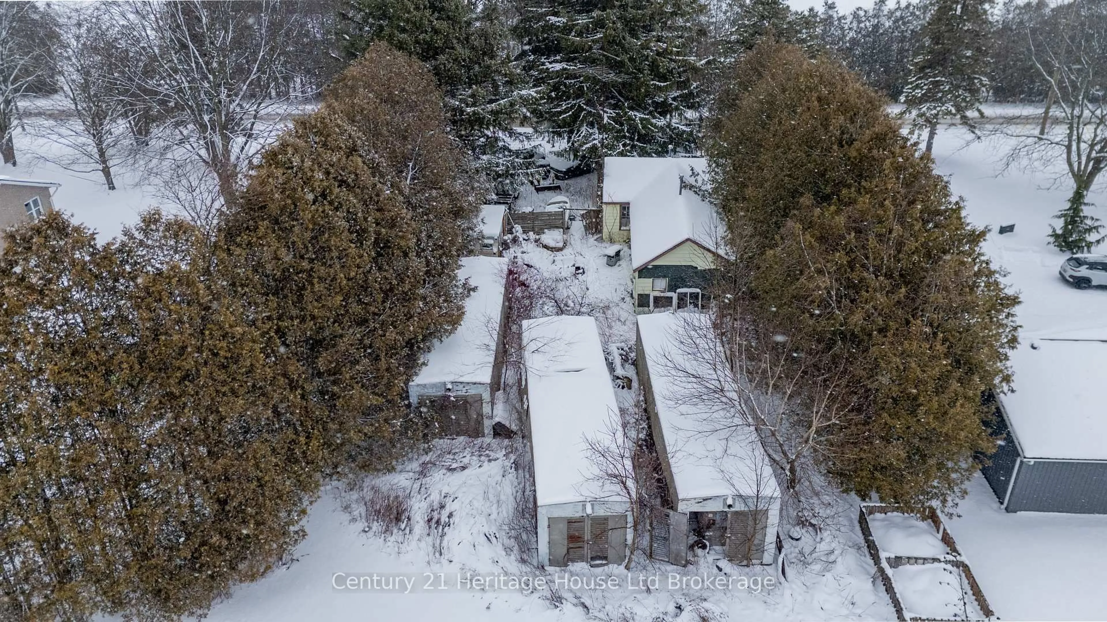 A pic from outside/outdoor area/front of a property/back of a property/a pic from drone, street for 81 Baseline Rd, Norwich Ontario N0E 1H0