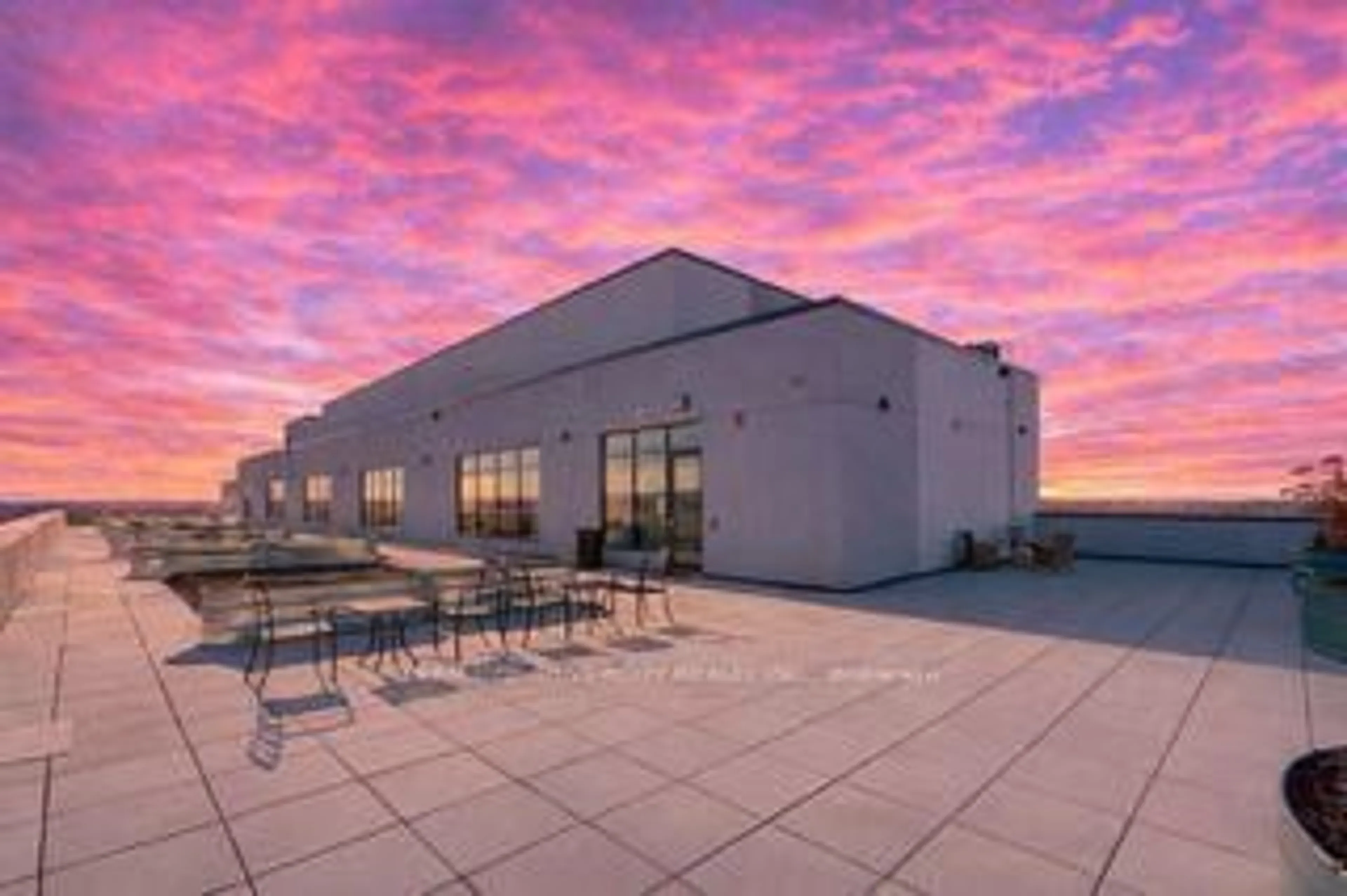 Patio, building for 1 Wellington St #615, Brantford Ontario N3T 2L3