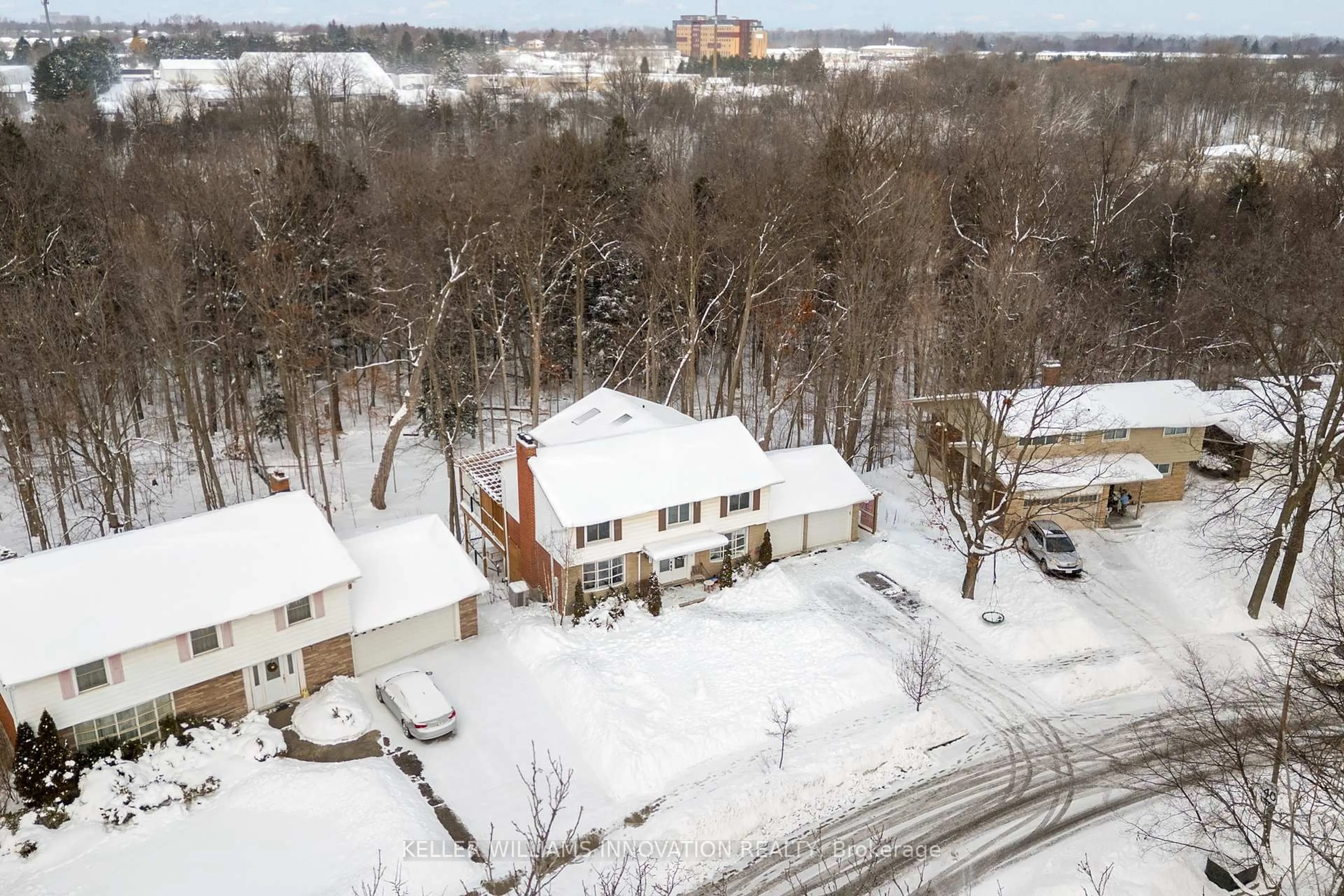 A pic from outside/outdoor area/front of a property/back of a property/a pic from drone, unknown for 339 Glenridge Dr, Waterloo Ontario N2J 3W7