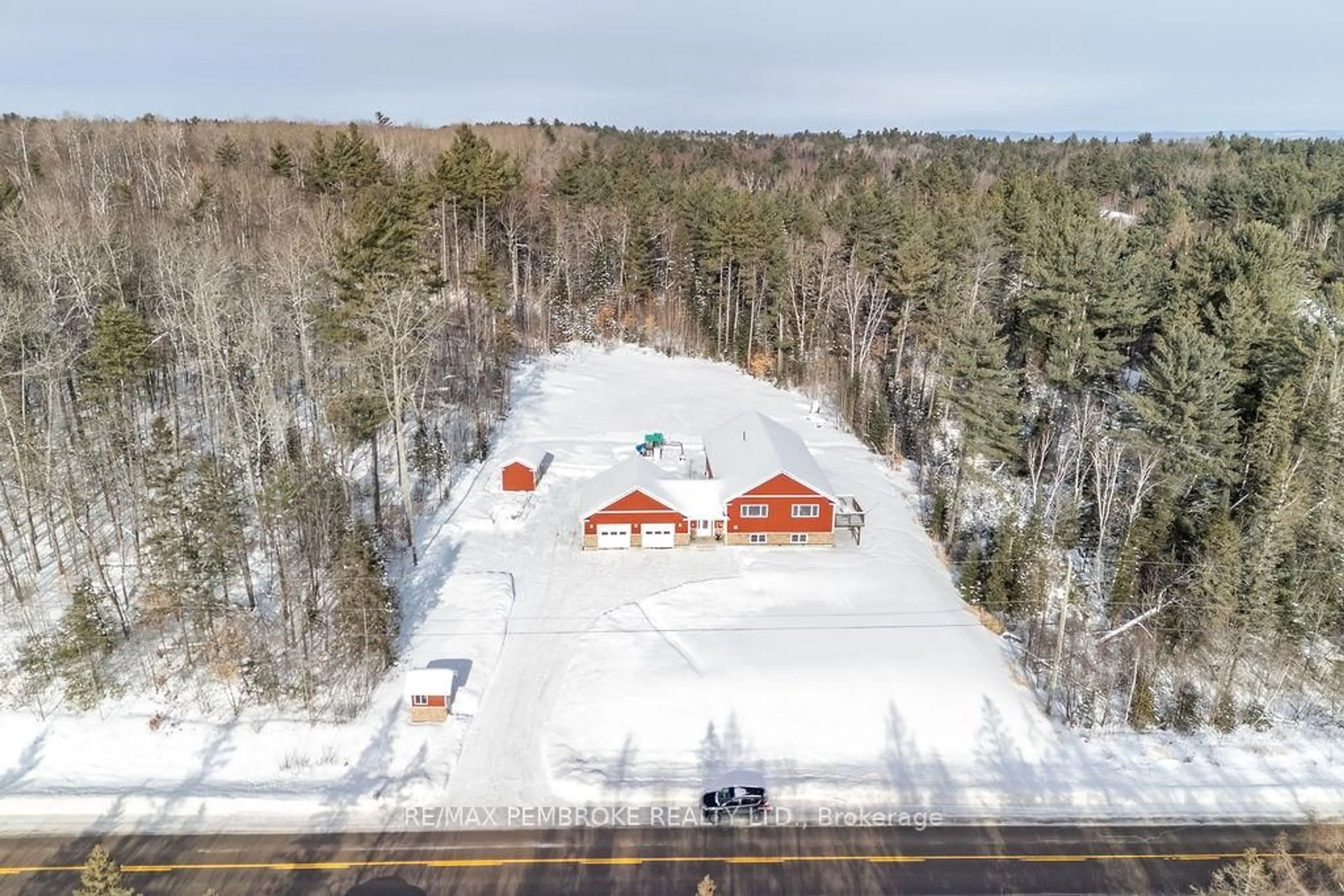 A pic from outside/outdoor area/front of a property/back of a property/a pic from drone, street for 616 Barron Canyon Rd, Petawawa Ontario K8A 6W7