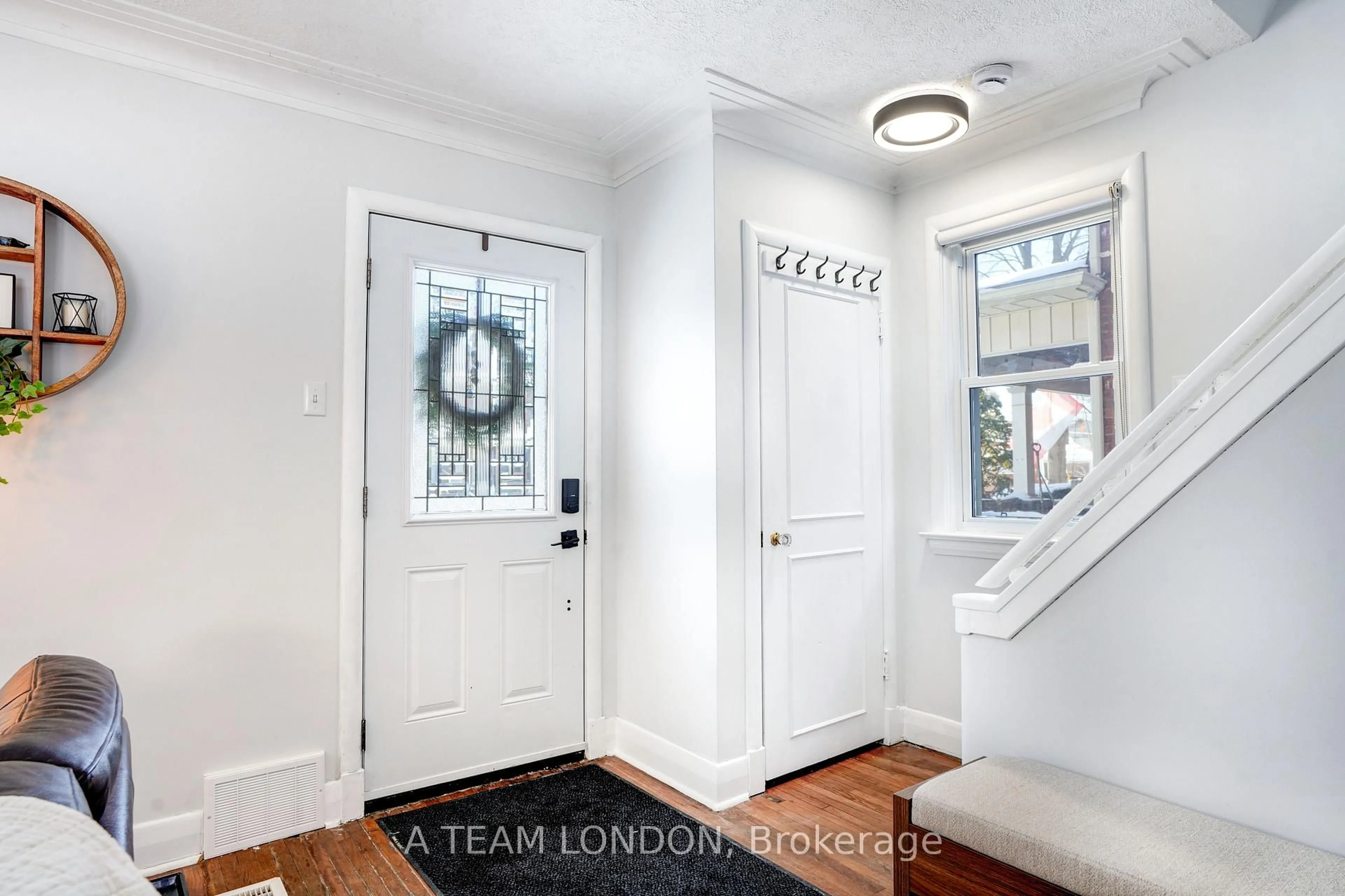 Indoor entryway for 51 Gerrard St, London South Ontario N6C 4C6