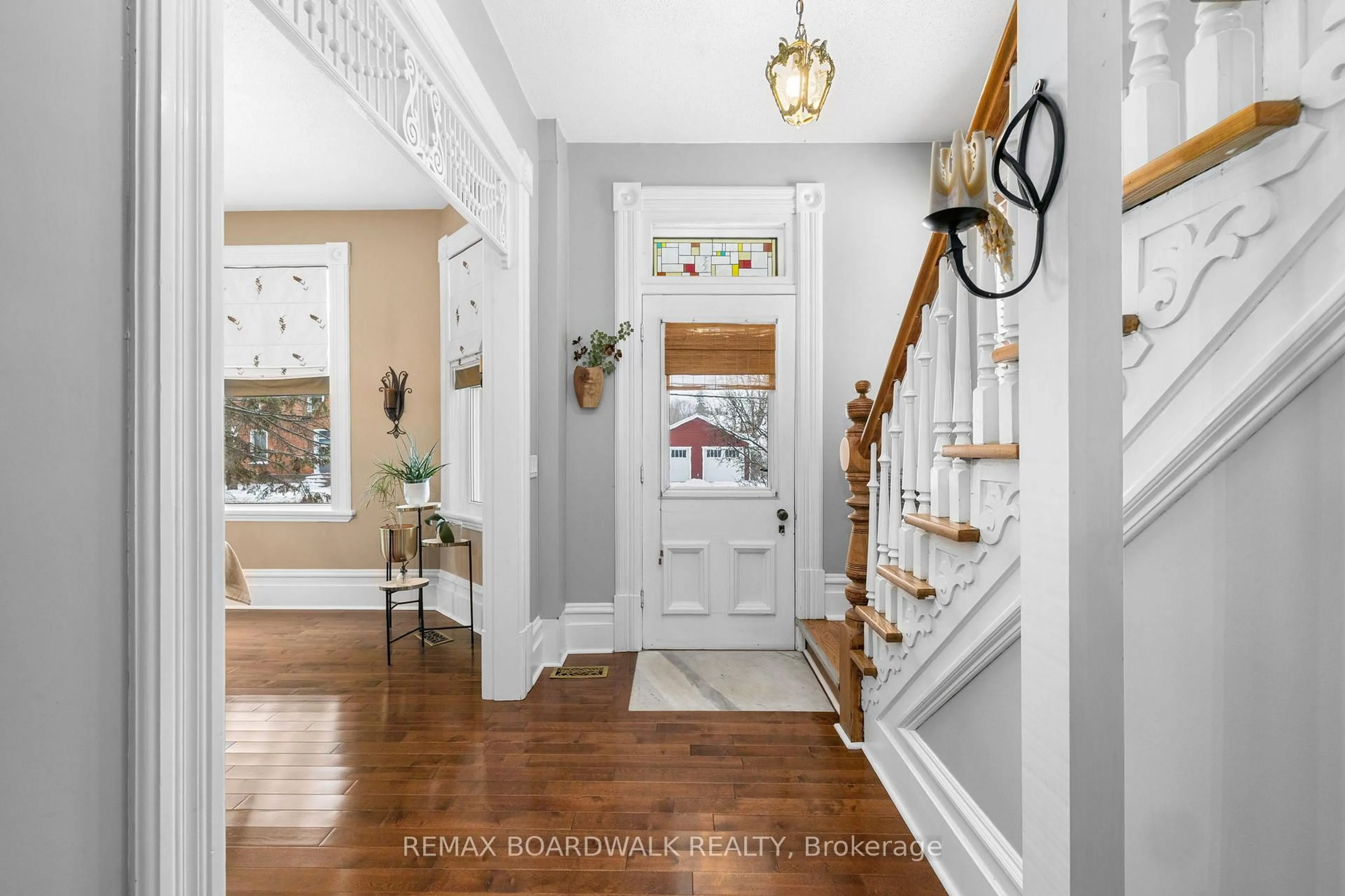 Indoor entryway for 103 Lake Ave, Carleton Place Ontario K7C 1K2