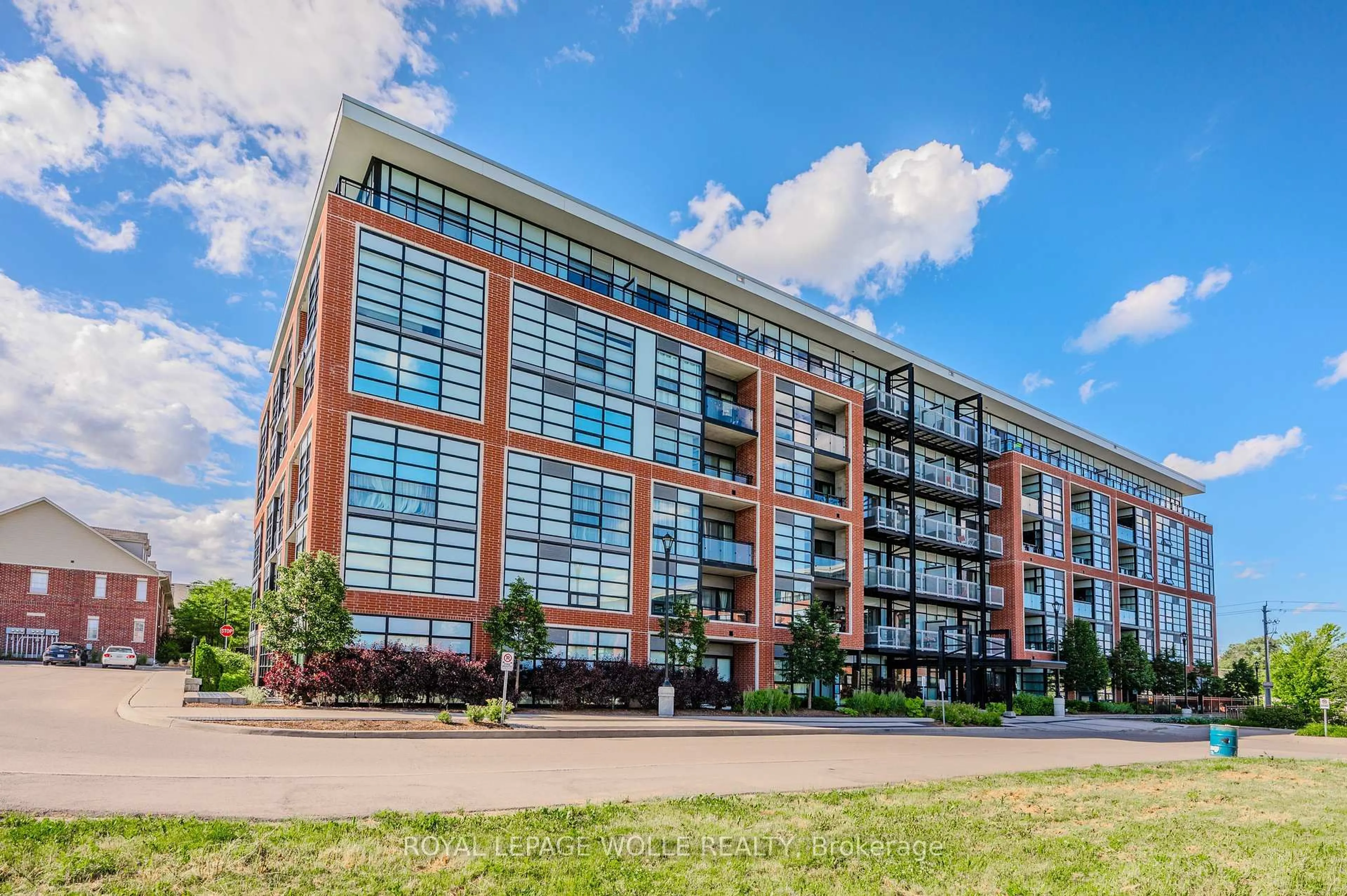 Home with brick exterior material, building for 15 Prince Albert Blvd #104, Waterloo Ontario N2H 0C2