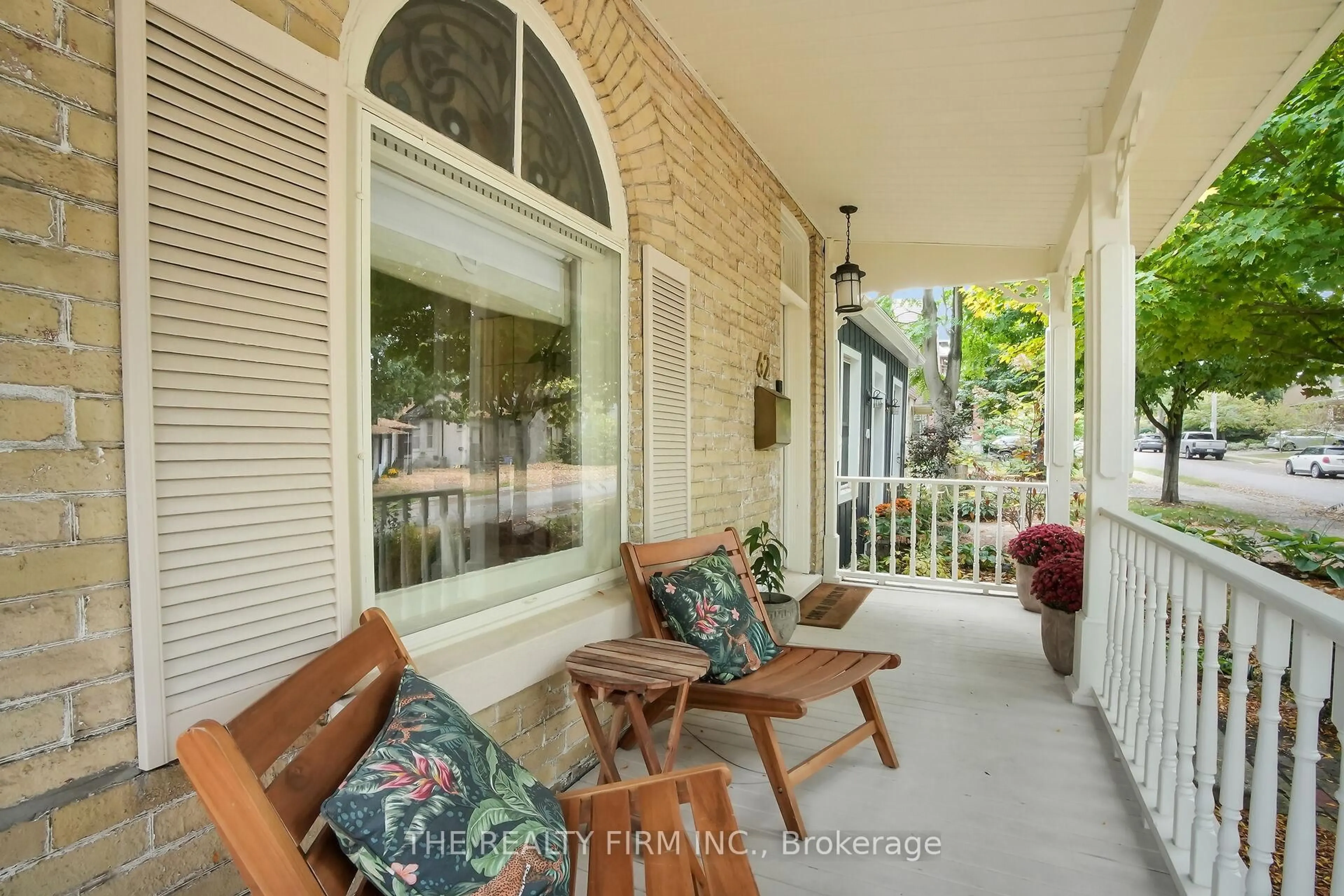 Patio, street for 62 Palace St, London East Ontario N6B 3A7