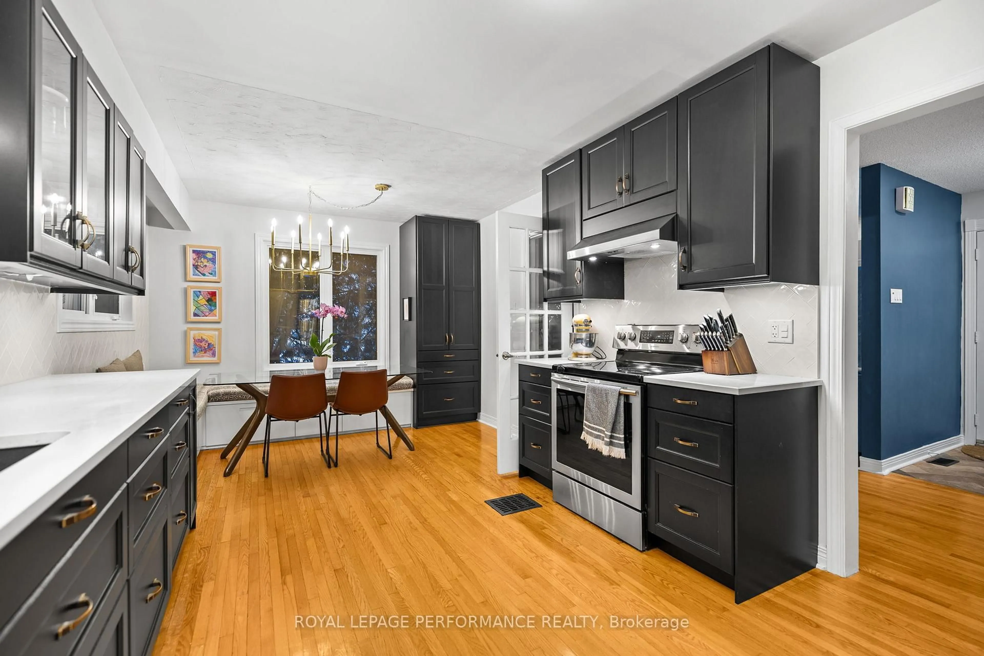 Open concept kitchen, unknown for 39 Fielding Crt, Ottawa Ontario K1V 7H2