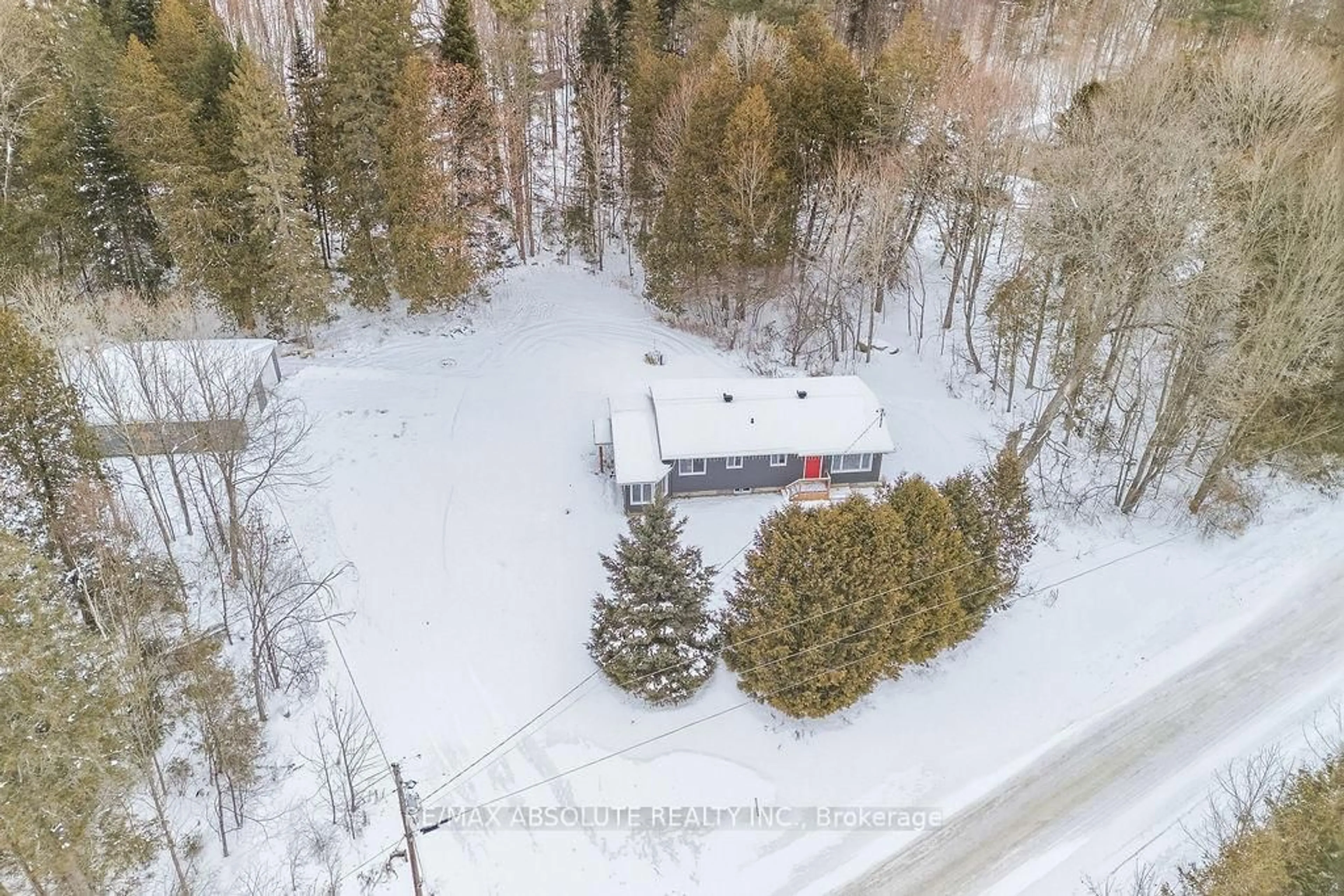 A pic from outside/outdoor area/front of a property/back of a property/a pic from drone, unknown for 202 Canaan Rd, Renfrew Ontario K7V 3Z4