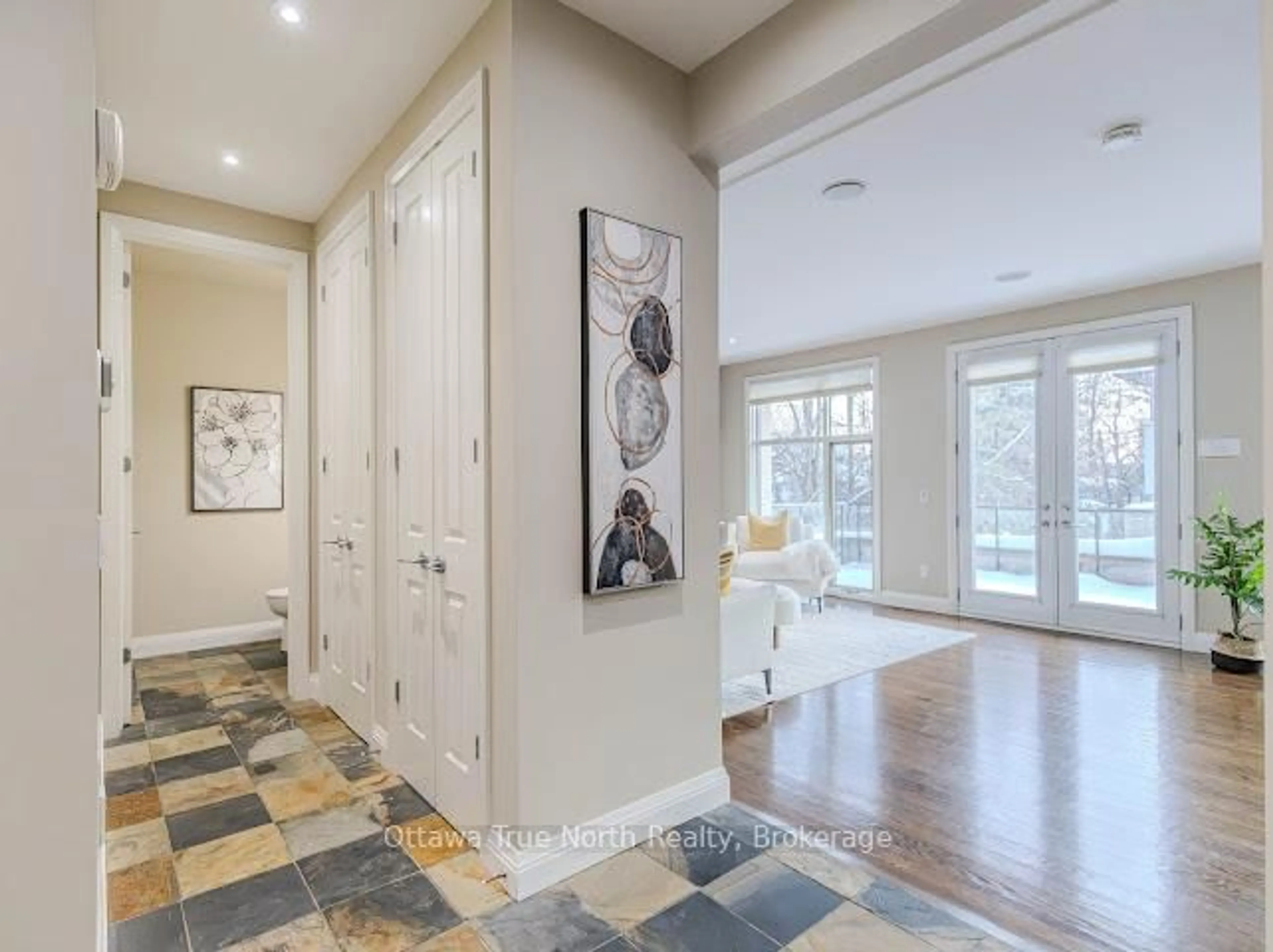 Indoor entryway for 105 Black Maple Private, Ottawa Ontario K1M 0J3