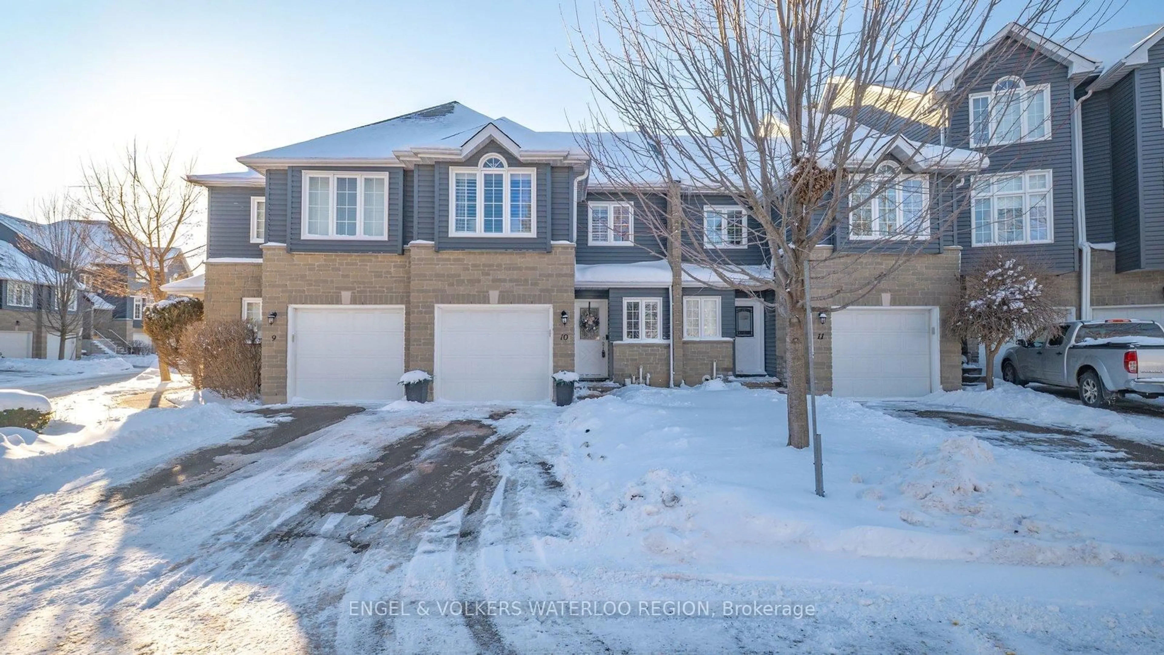 A pic from outside/outdoor area/front of a property/back of a property/a pic from drone, street for 199 Saginaw Pkwy #10, Cambridge Ontario N1T 1T9