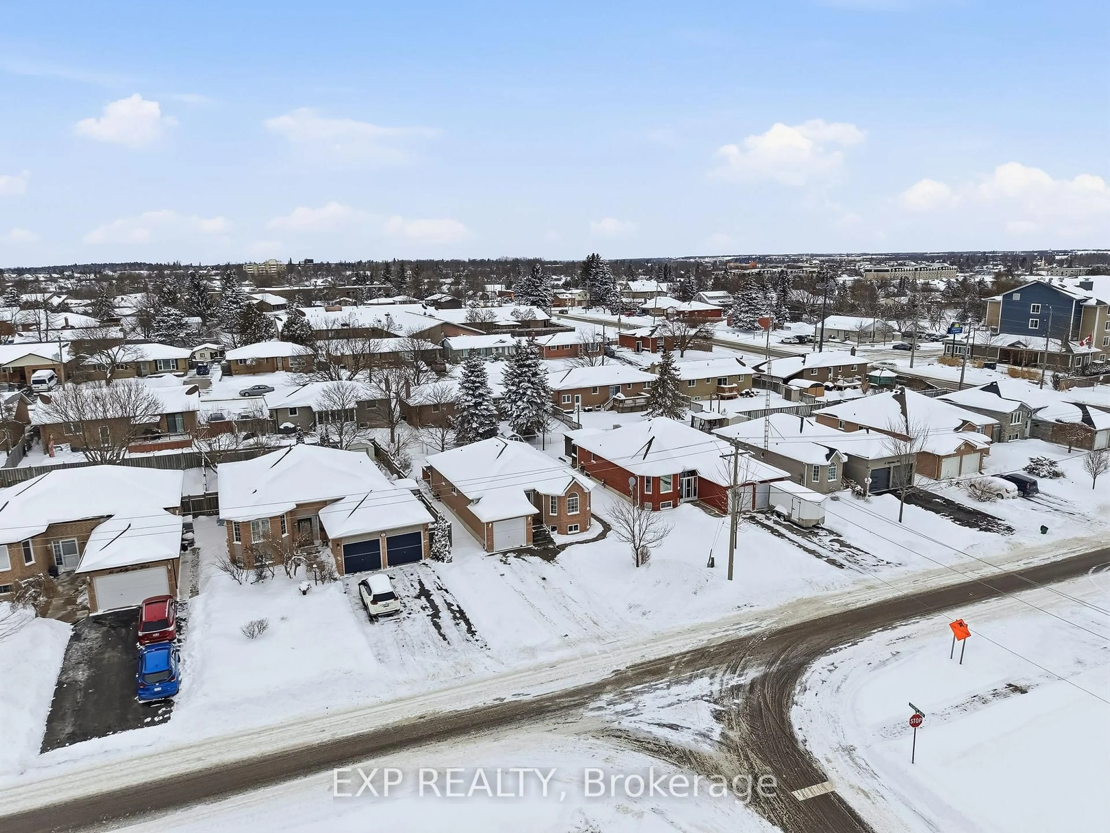A pic from outside/outdoor area/front of a property/back of a property/a pic from drone, street for 10 Mcgibbon Blvd, Kawartha Lakes Ontario K9V 6G3