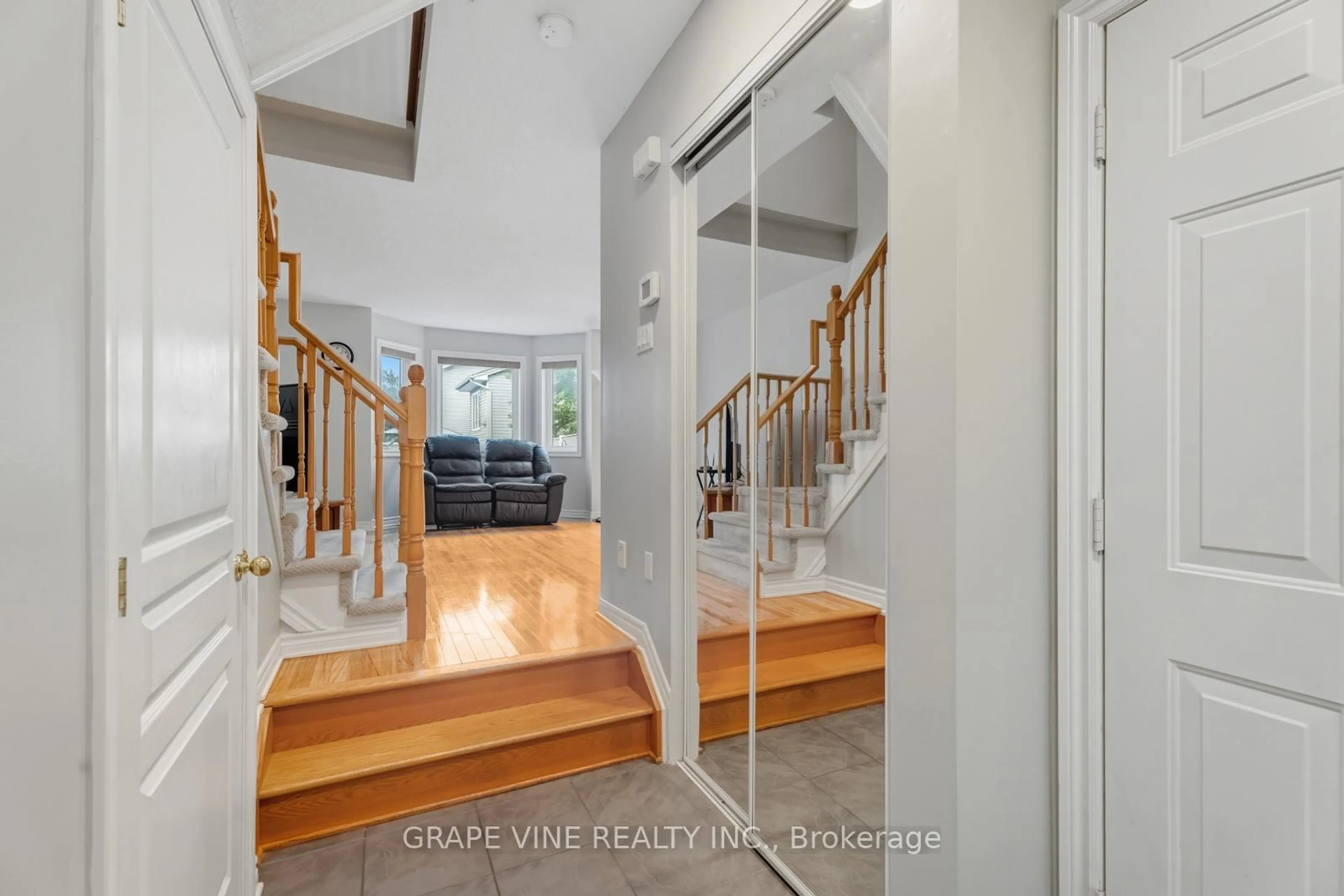 Unknown for 16 Cedar Valley Dr, Ottawa Ontario K2M 2Y5