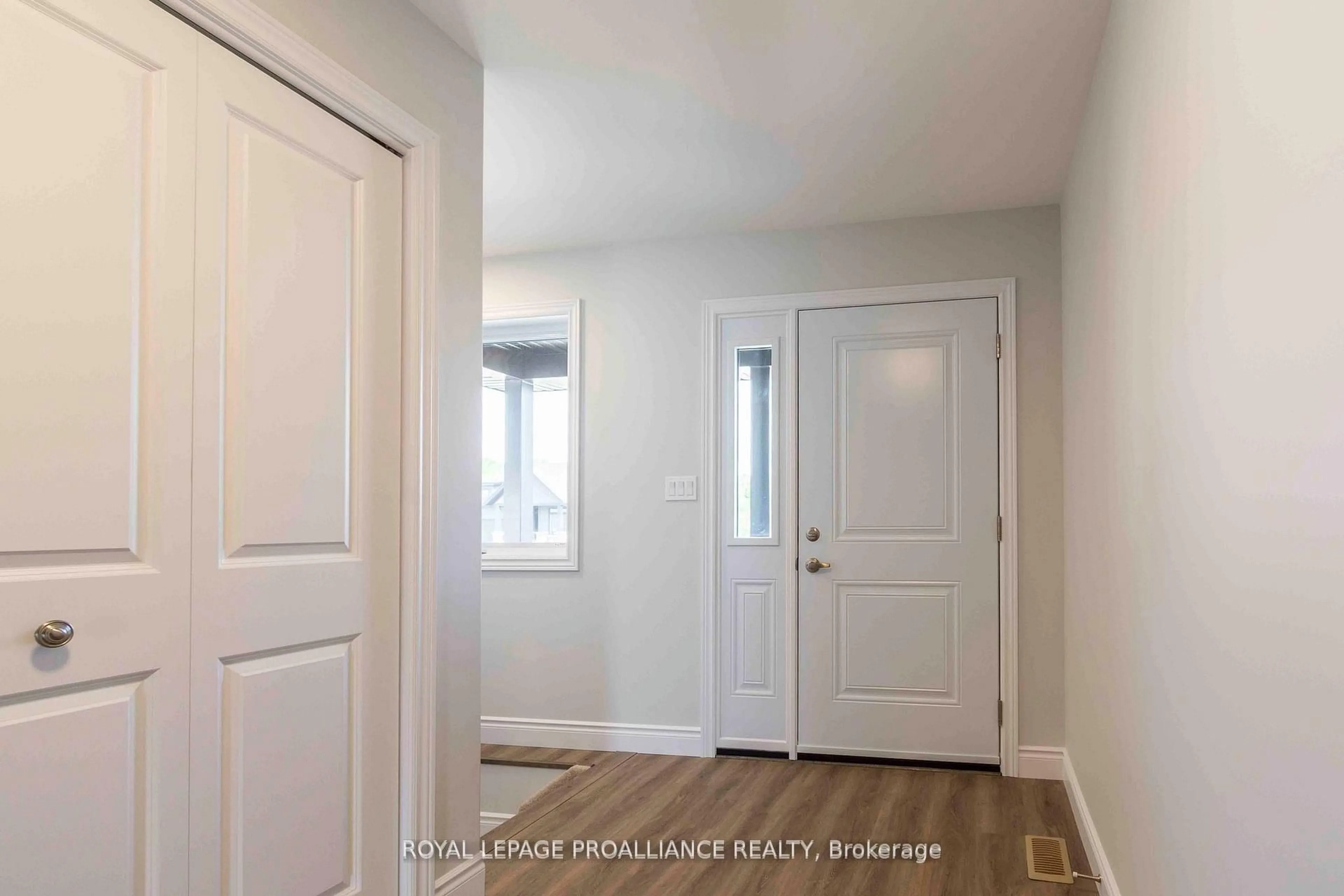 Indoor entryway for 49 Mackenzie John Cres, Brighton Ontario K0K 1H0