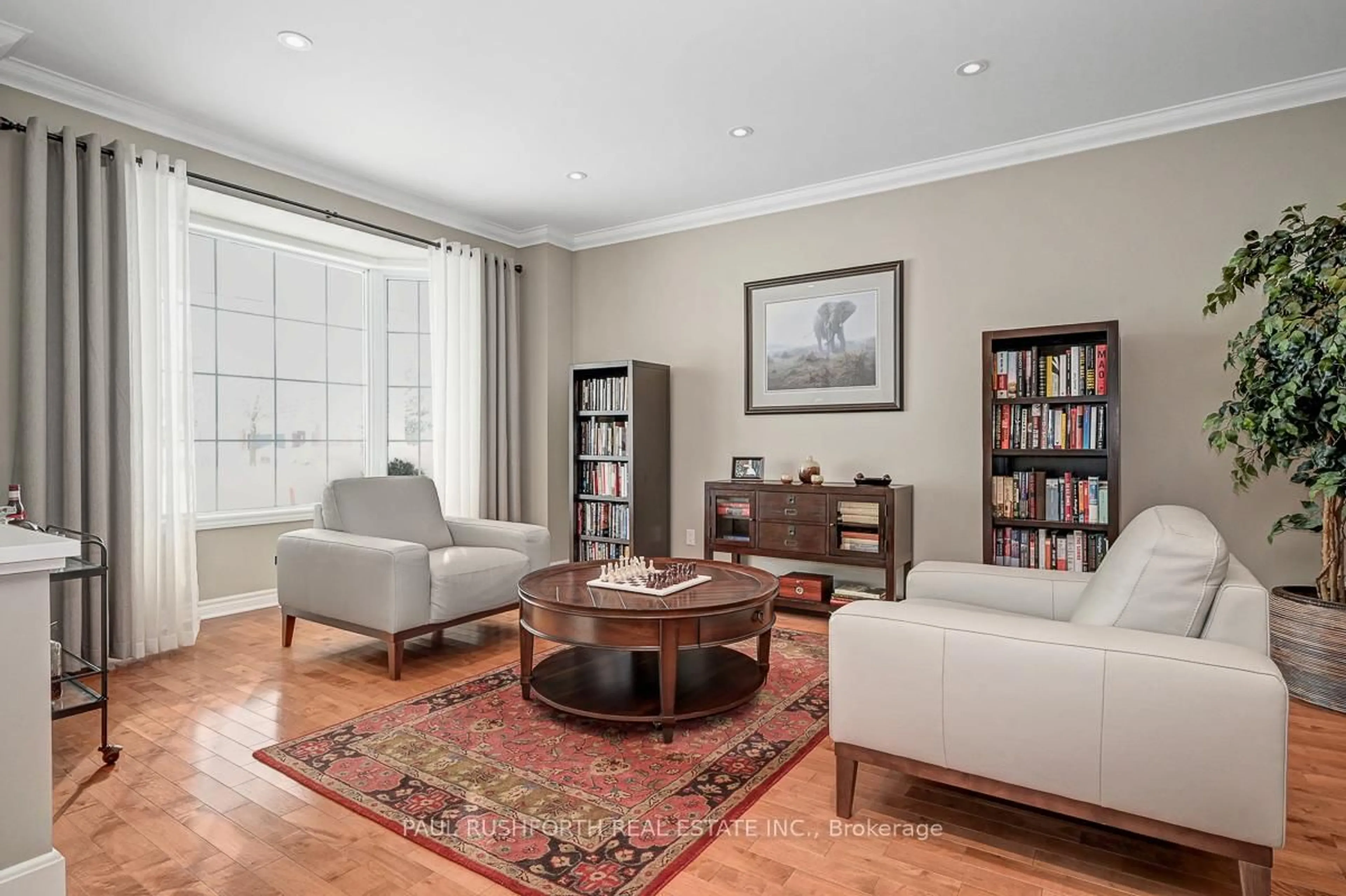 Living room with furniture, unknown for 565 EVANGELINE St, Ottawa Ontario K4A 4G4