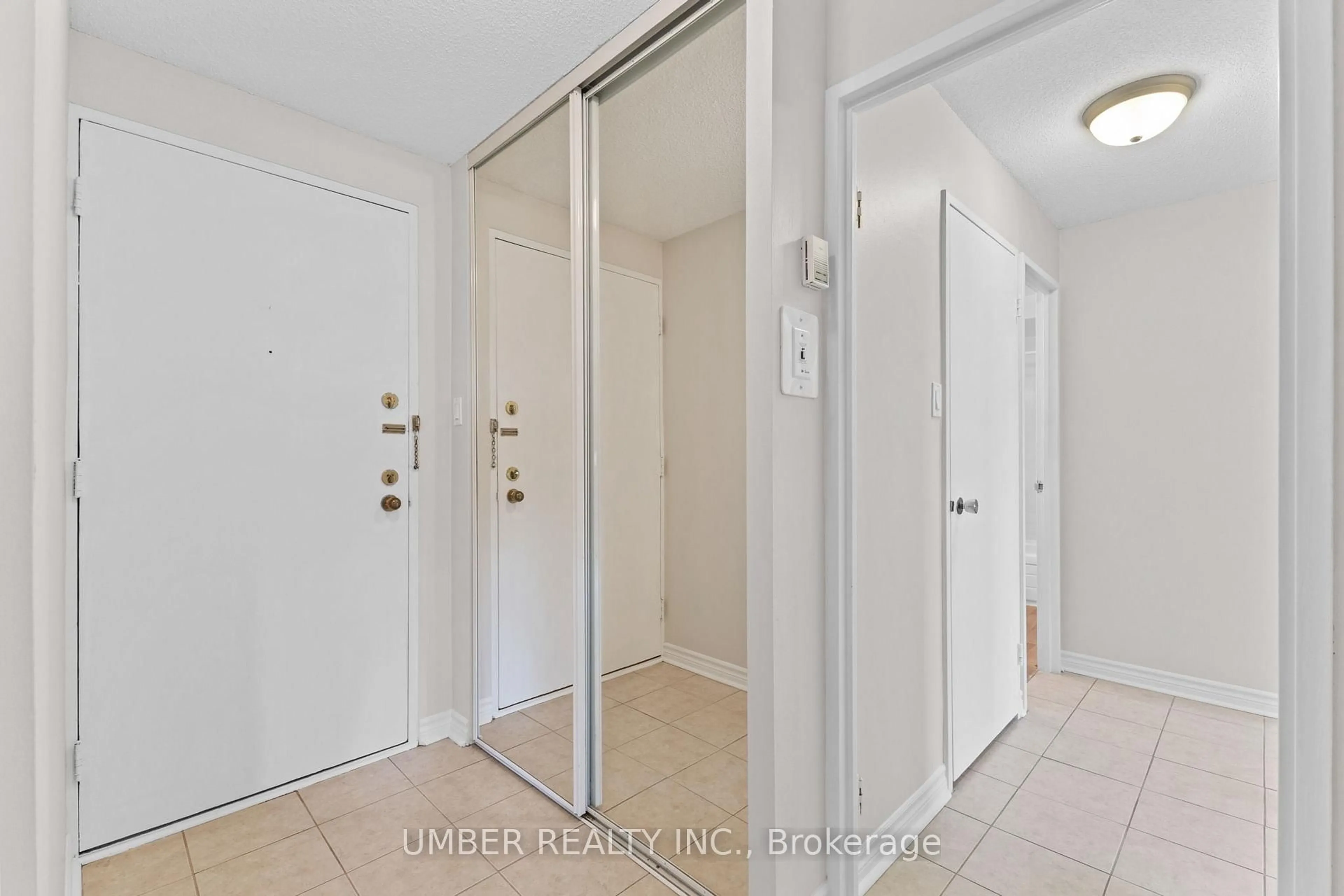 Unknown for 915 Elmsmere Rd #708, Ottawa Ontario K1J 8H8