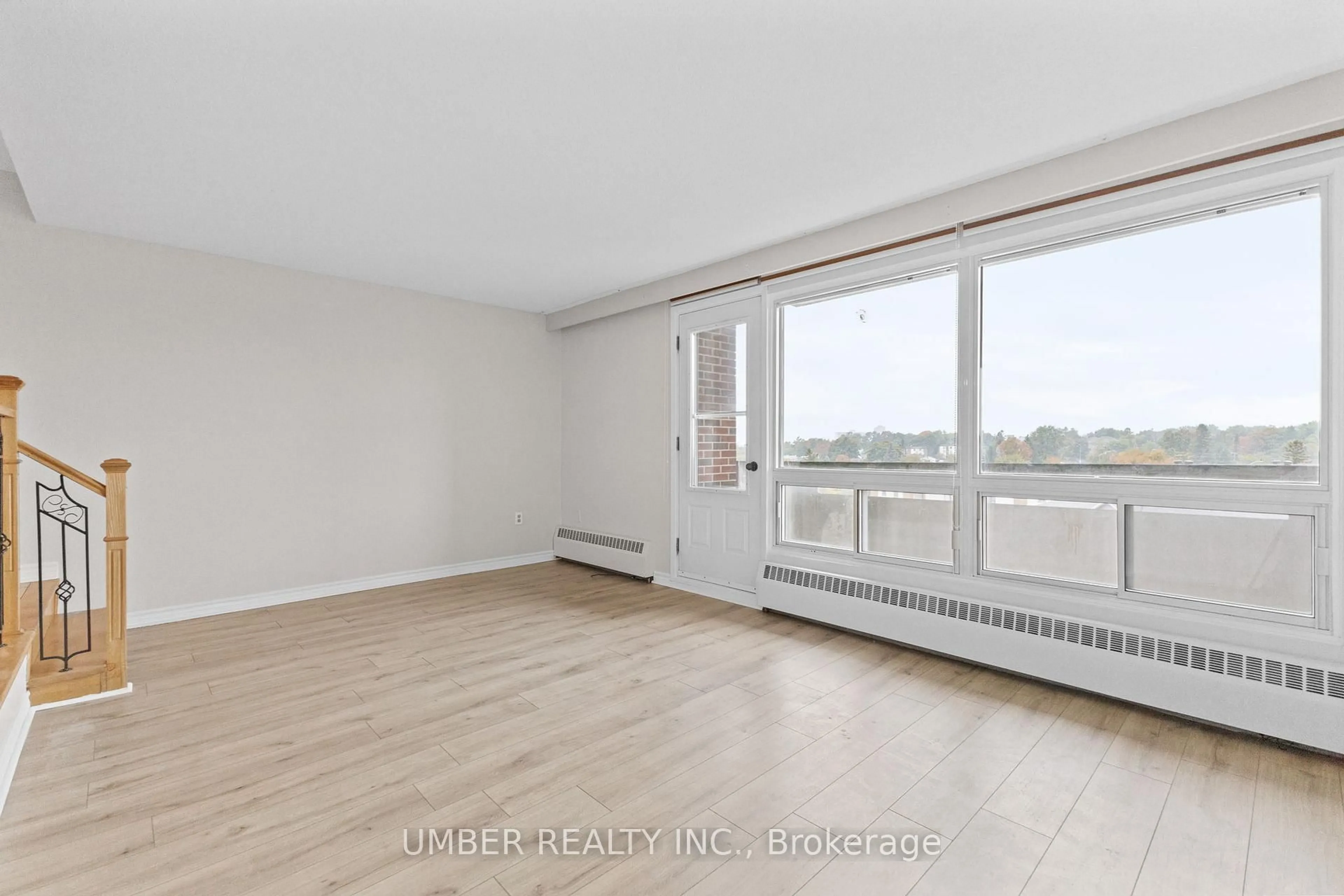 A pic of a room for 915 Elmsmere Rd #708, Ottawa Ontario K1J 8H8