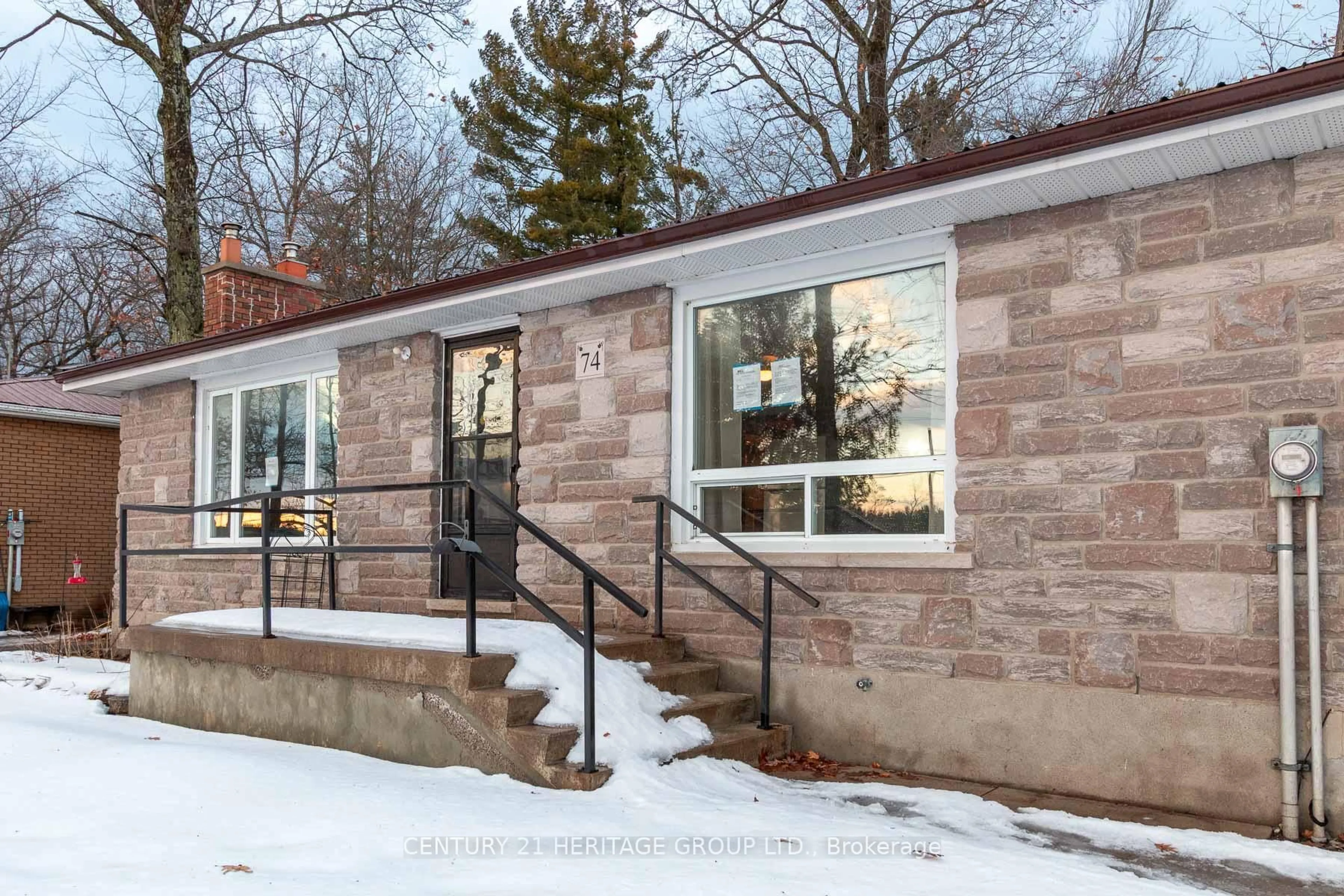 Home with brick exterior material, unknown for 74 County Rd 48, Havelock-Belmont-Methuen Ontario K0L 1Z0