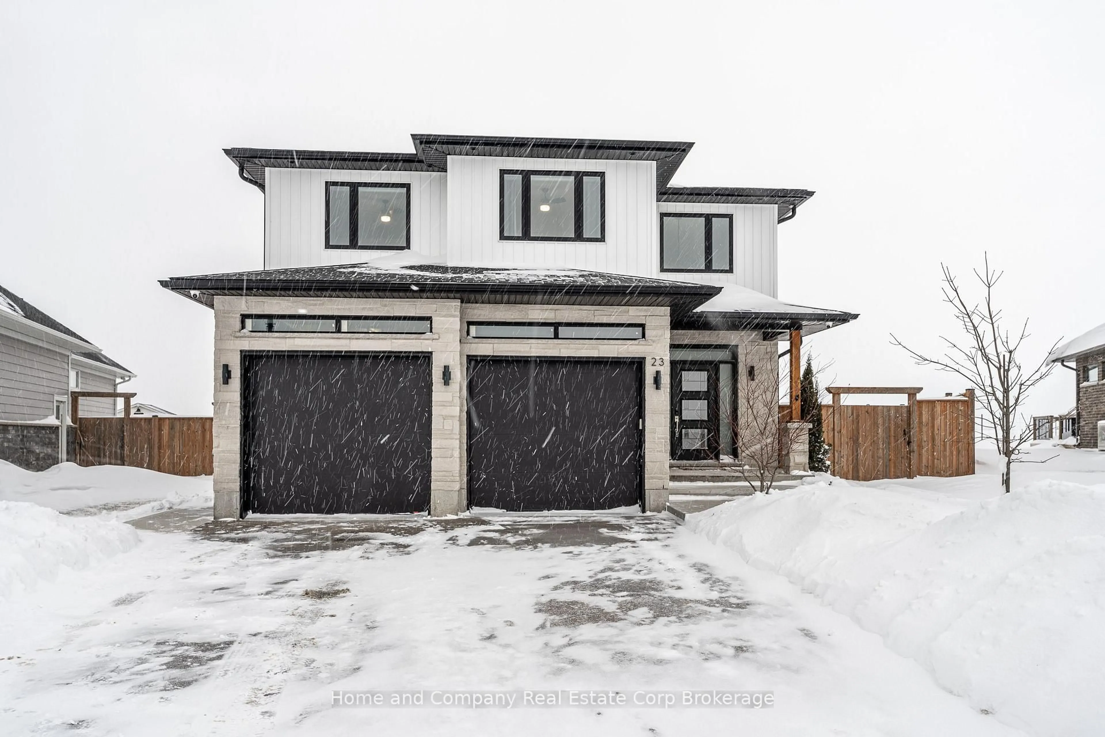 Unknown for 23 Hawthorn Crt, St. Marys Ontario N4X 0B9