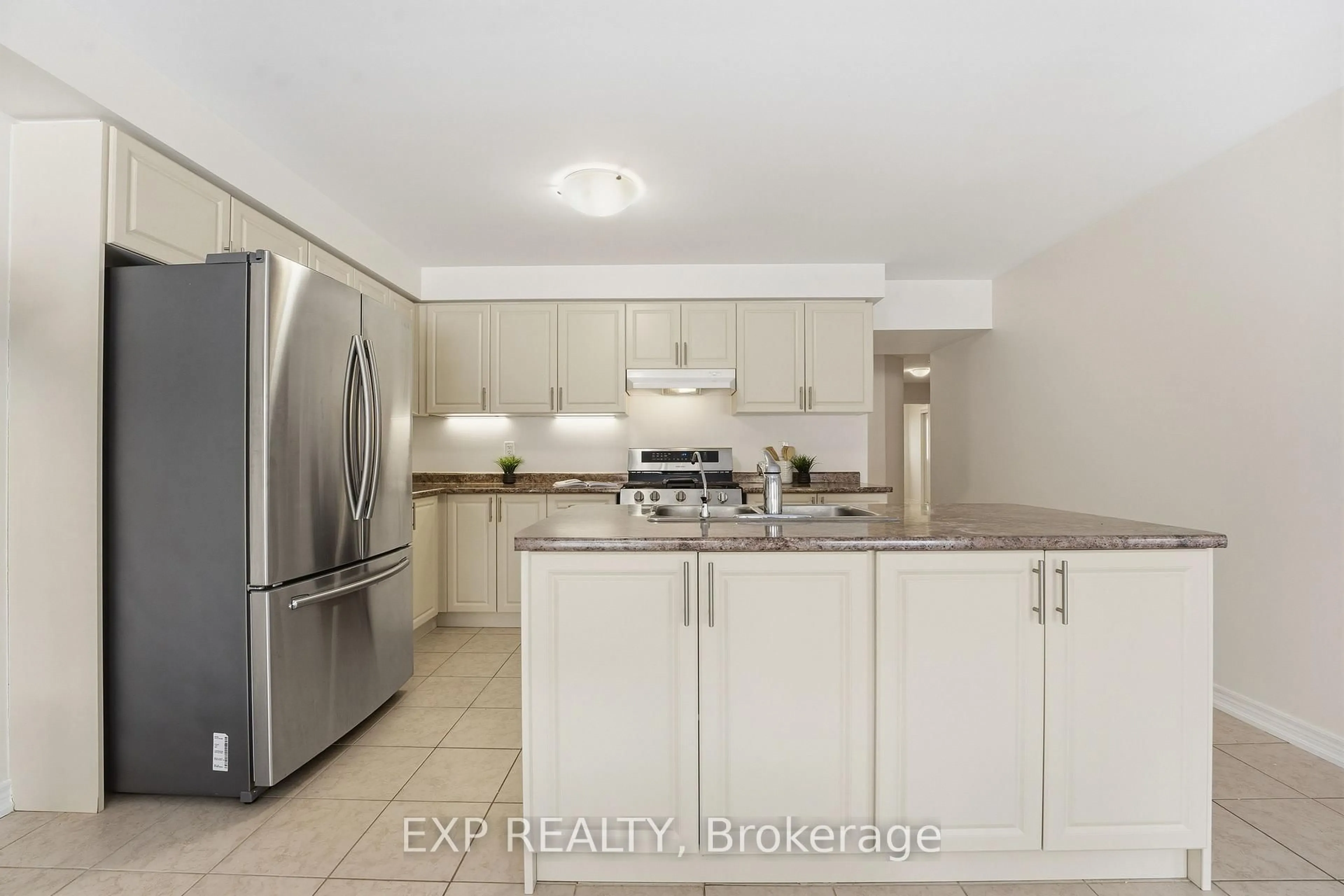 Standard kitchen, ceramic/tile floor for 16 Cliffside Crt, Cambridge Ontario N3H 0B6