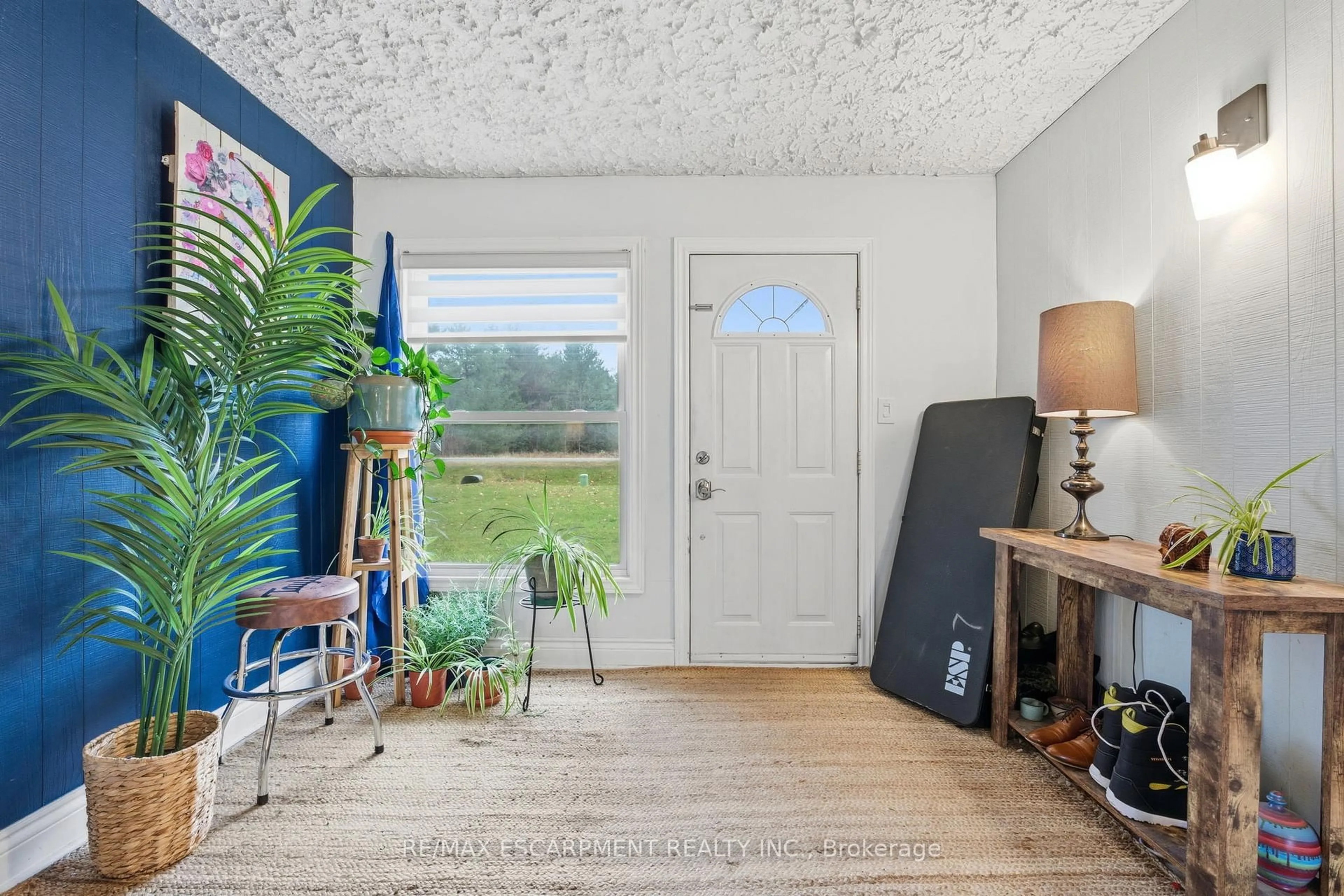 Indoor entryway for 945 Regional Road 97, Hamilton Ontario N0B 2J0