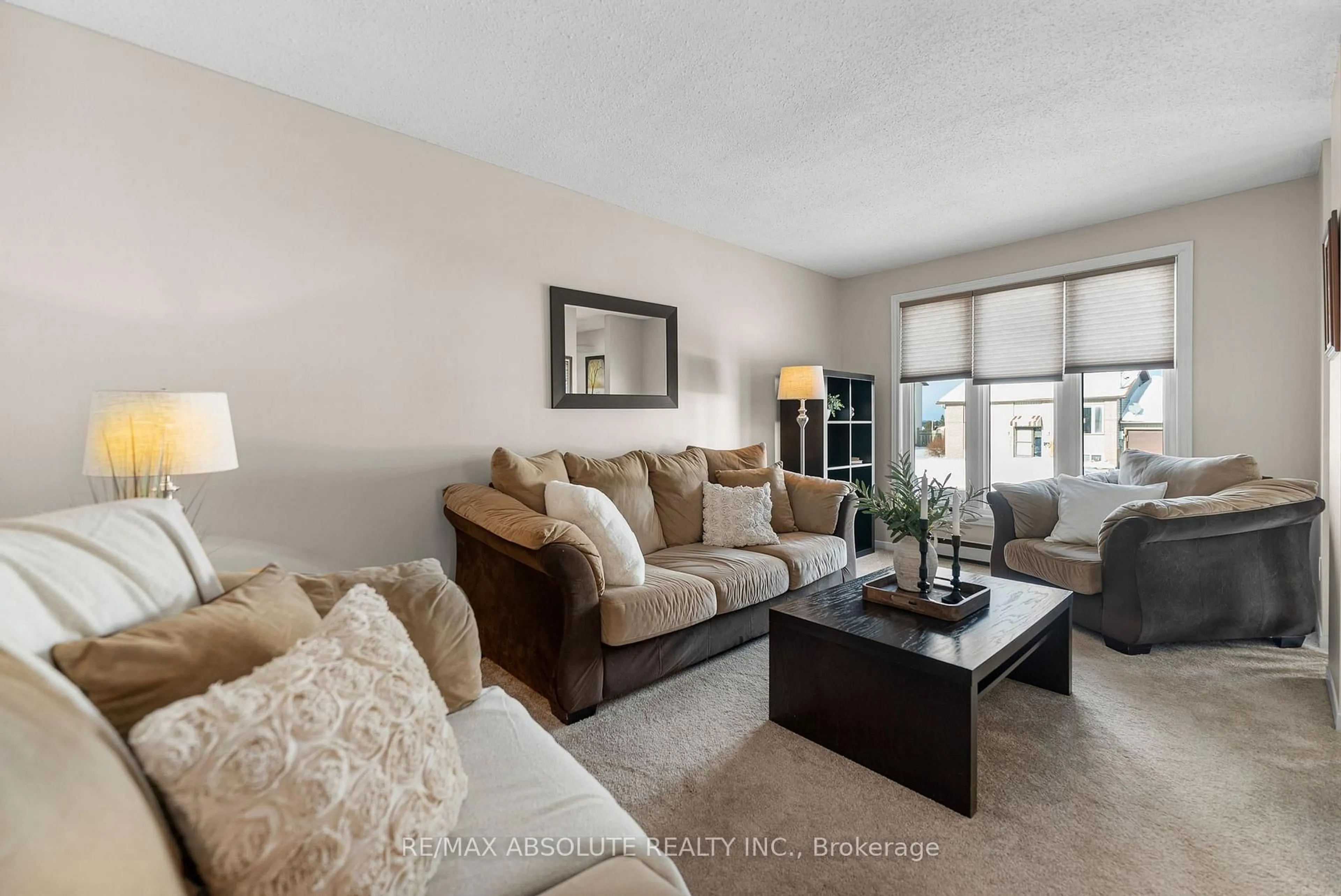 Living room with furniture, unknown for 95 Seventh Ave, Arnprior Ontario K7S 3G8