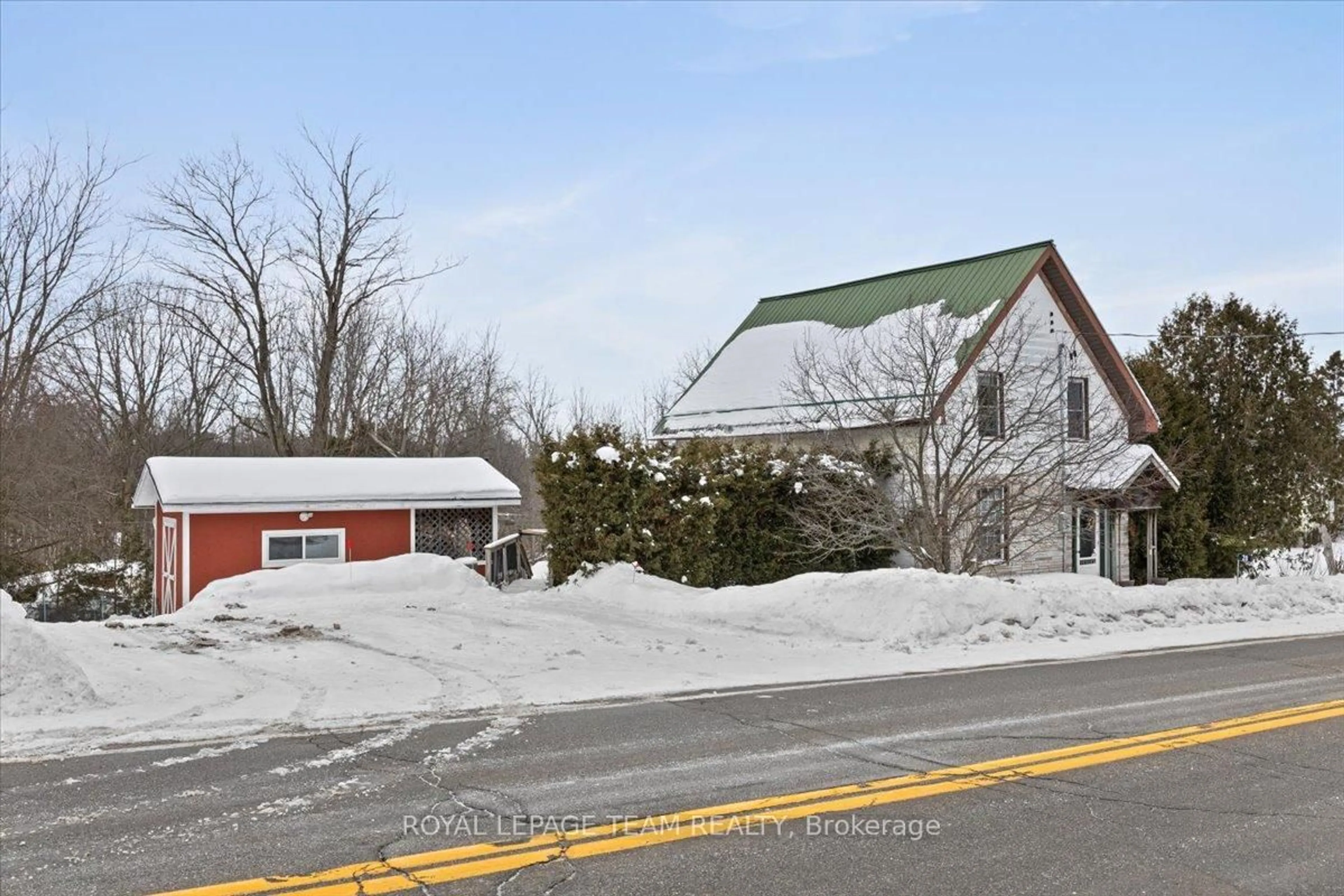 A pic from outside/outdoor area/front of a property/back of a property/a pic from drone, mountain view for 28 Perth St, Elizabethtown-Kitley Ontario K0E 1M0