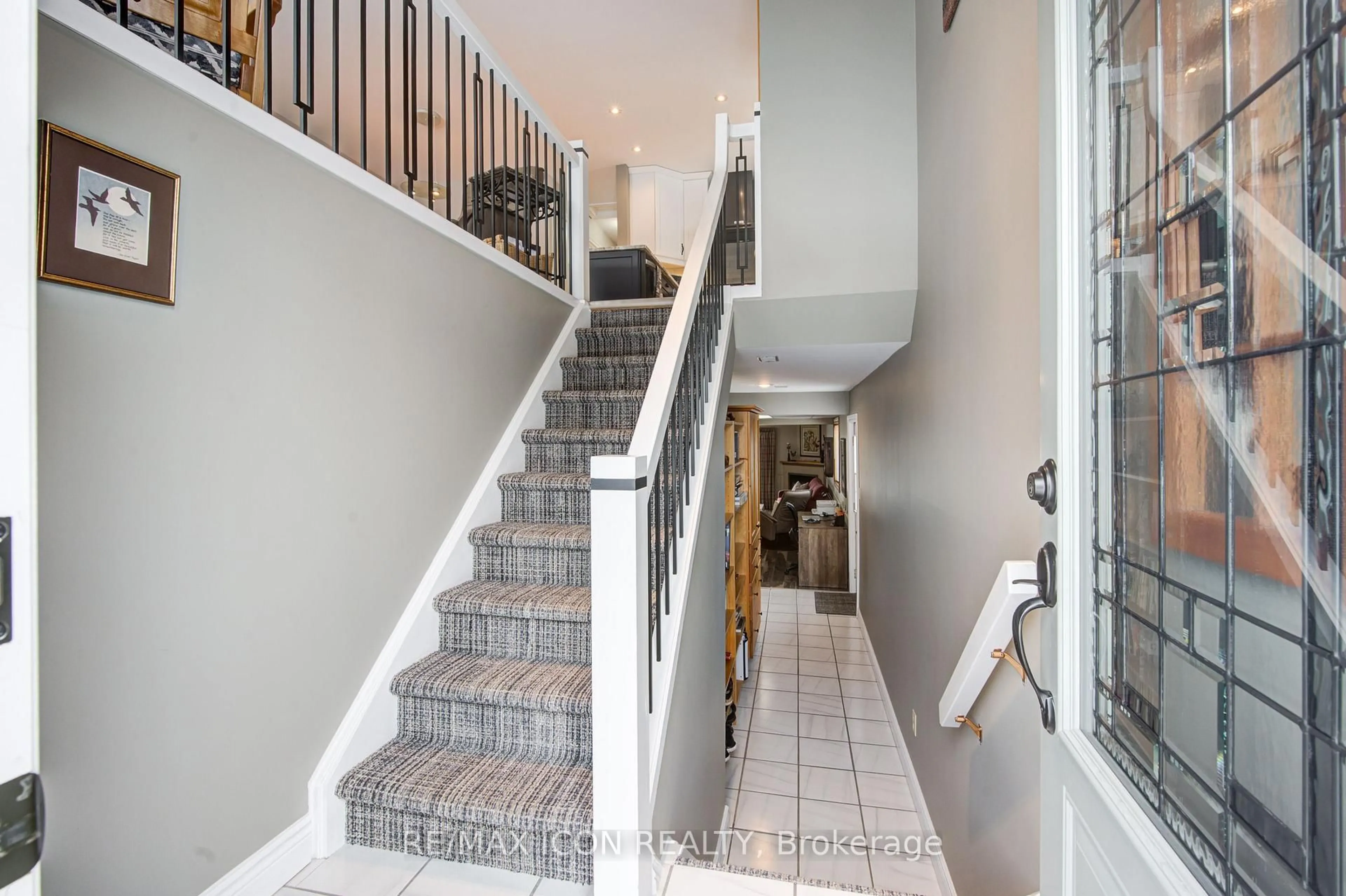 Stairs for 1122 Pearson Dr, Woodstock Ontario N4S 8V2