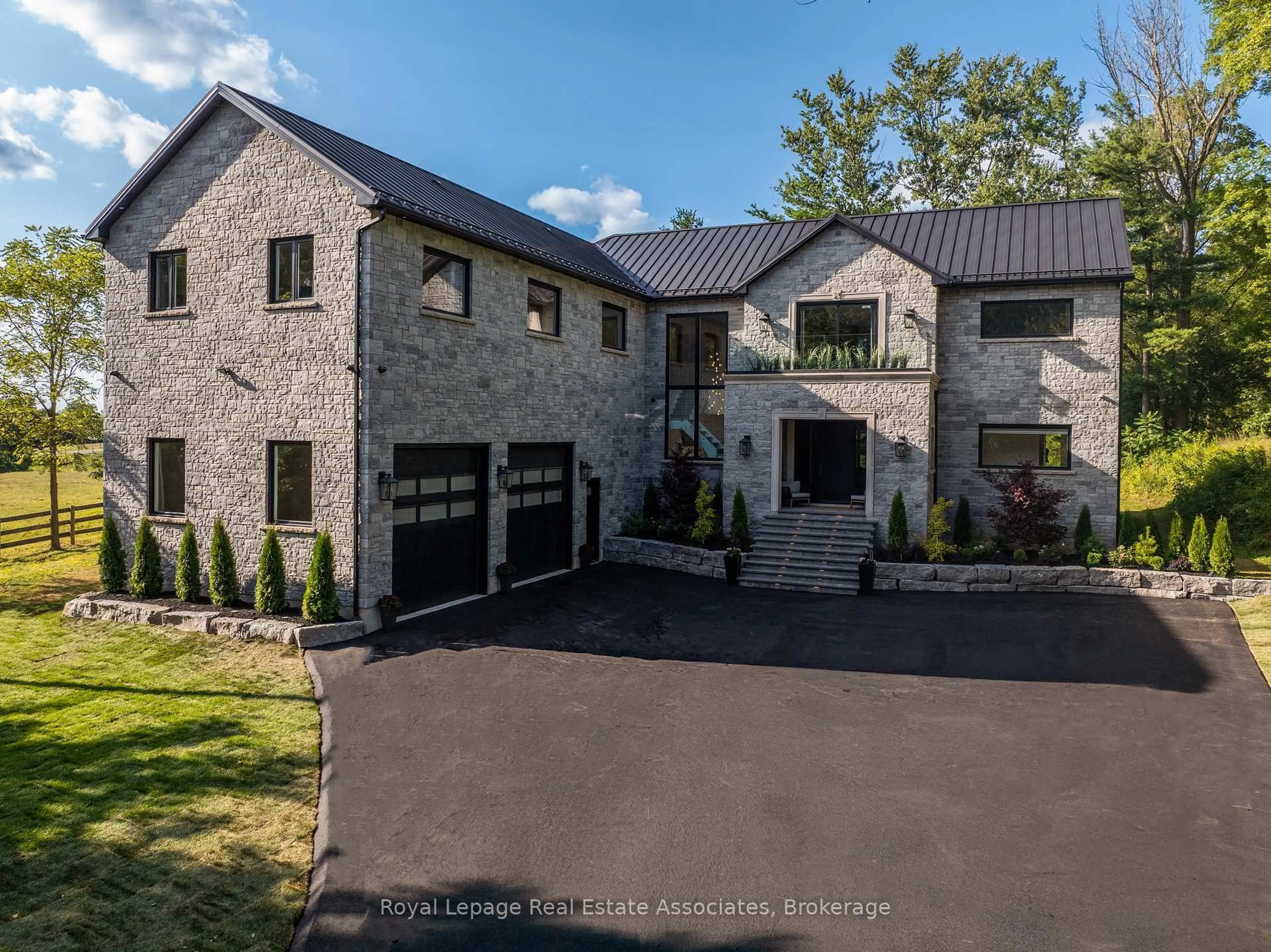 Home with brick exterior material, street for 1067 Jerseyville Rd, Hamilton Ontario L0R 1R0