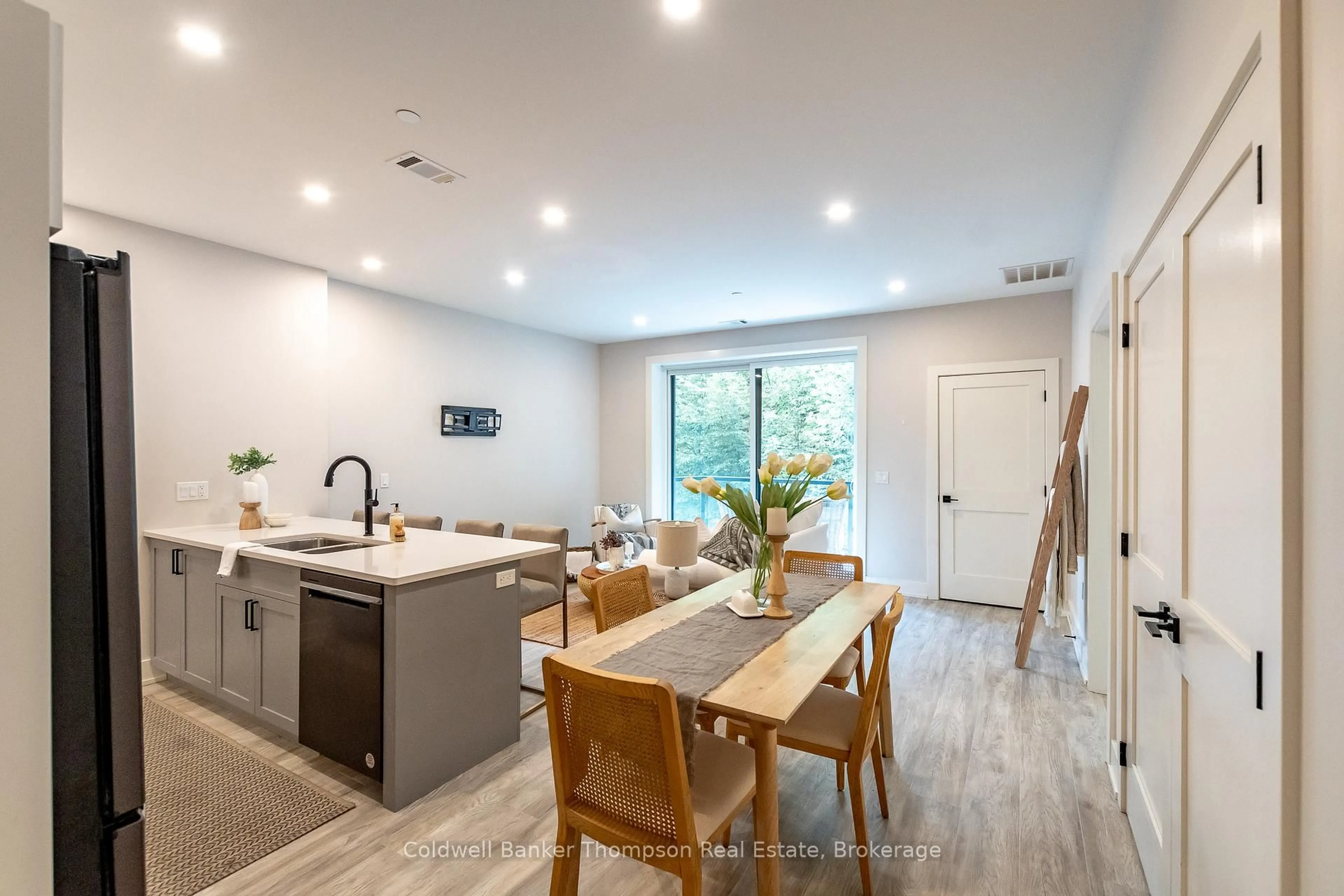 Open concept kitchen, unknown for 18 Campus Tr #207, Huntsville Ontario P1H 0K2