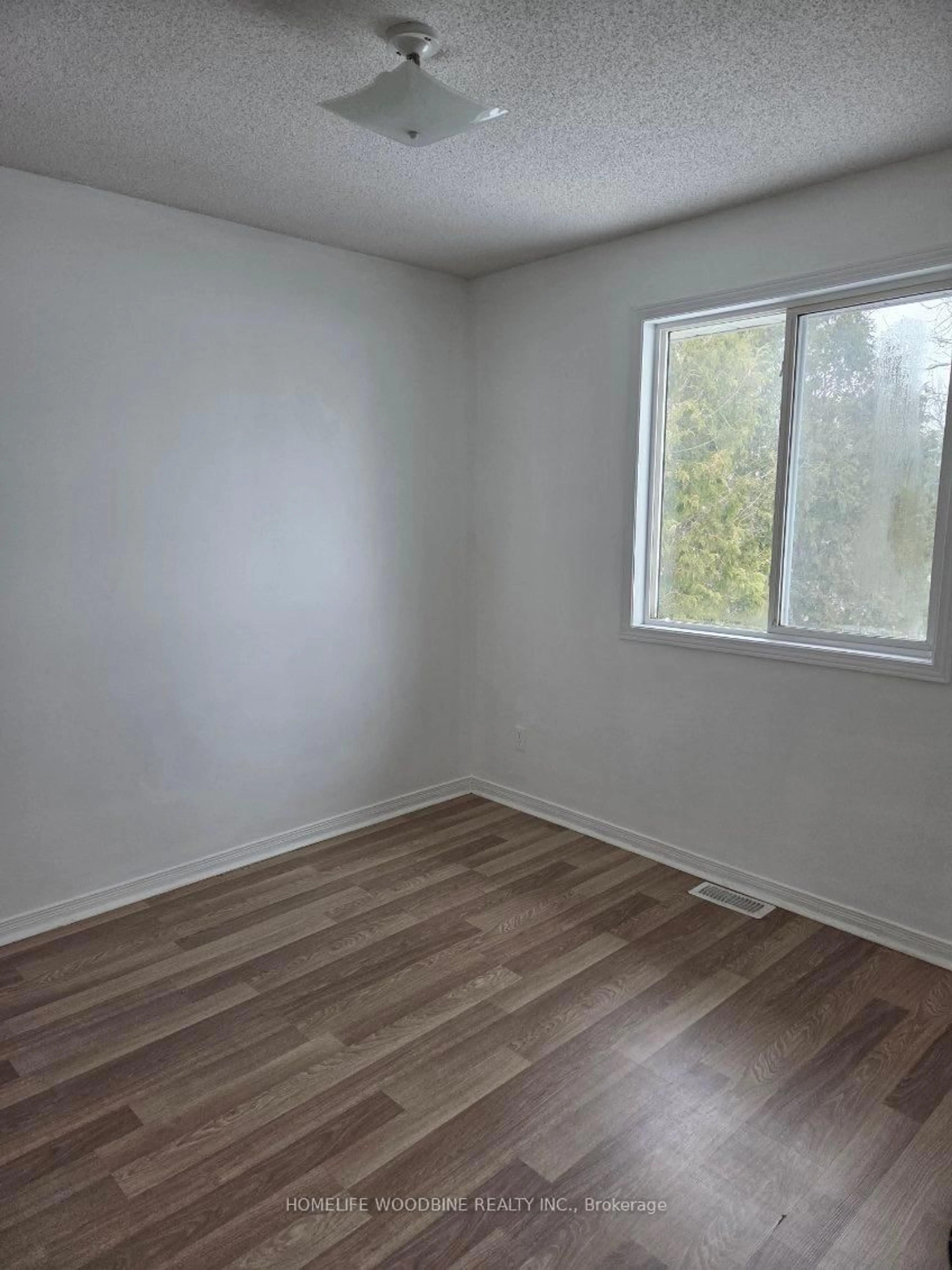 A pic of a room for 602 Tanner Dr, Kingston Ontario K7M 8Y1