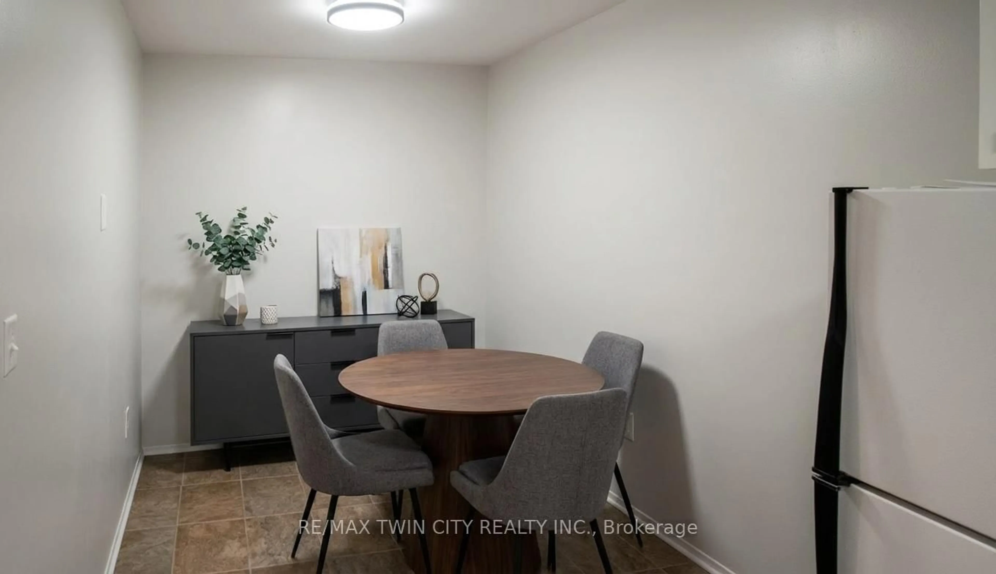 Dining room, unknown for 1100 Jalna Blvd #304, London South Ontario N6E 2M2