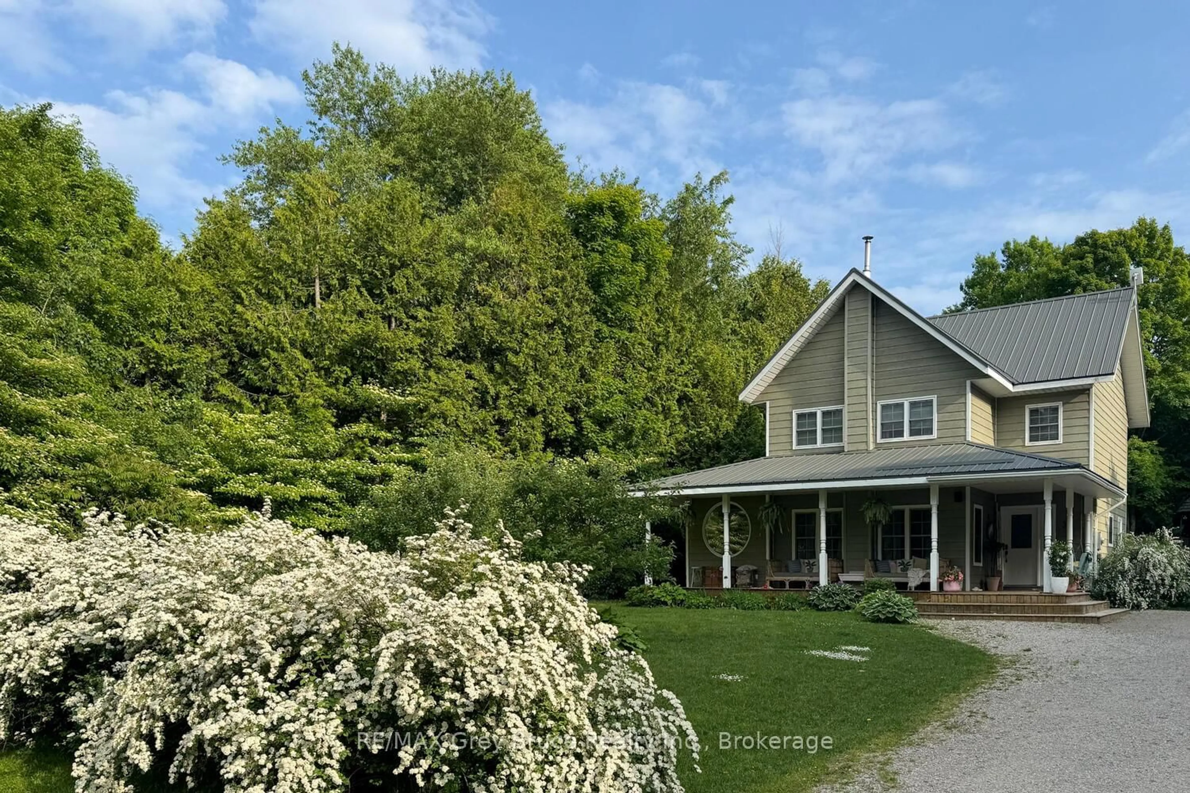 A pic from outside/outdoor area/front of a property/back of a property/a pic from drone, unknown for 32 Sandy Pines Tr, South Bruce Peninsula Ontario N0H 2G0