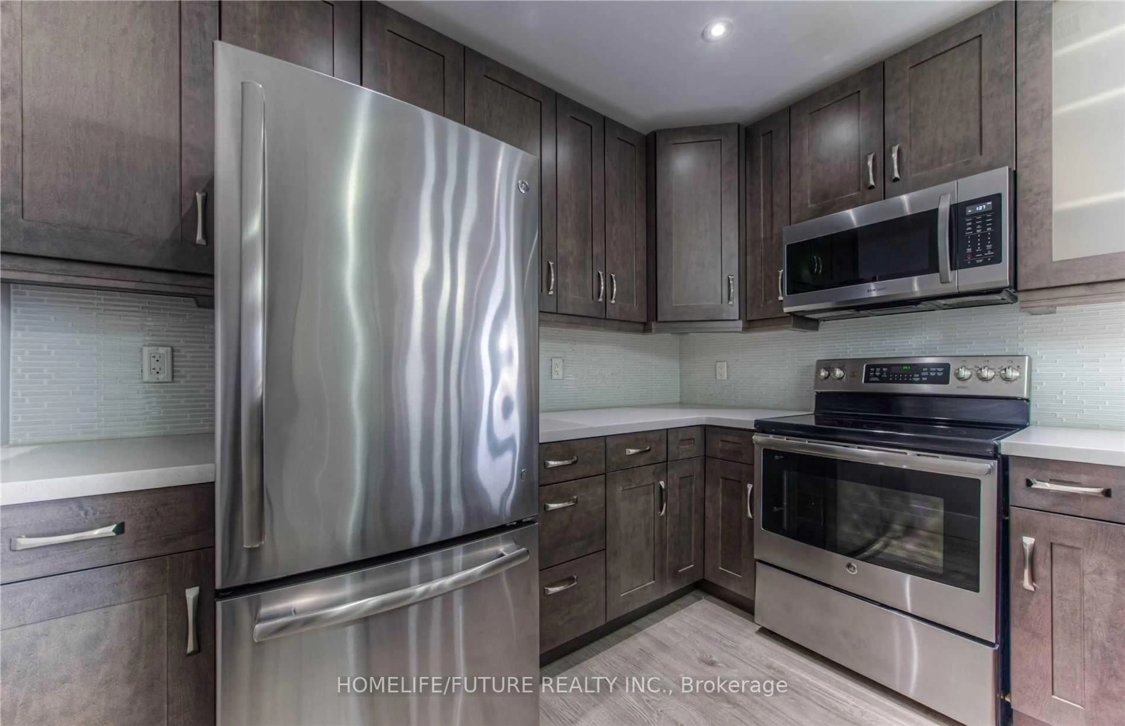 Standard kitchen, ceramic/tile floor for 1 Victoria St #1712, Kitchener Ontario N2G 0B5